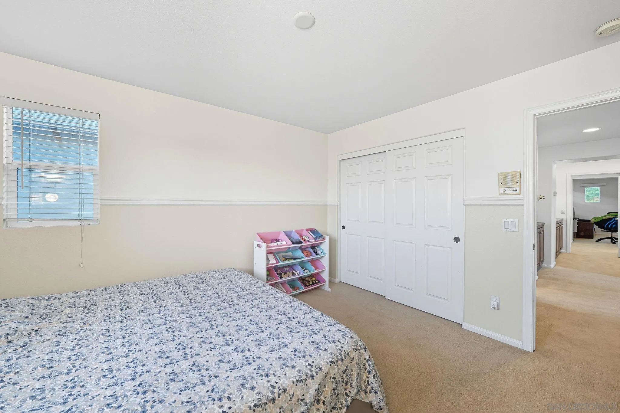 https://cdn.realtyfeed.com/cdn/127/250038560/6cf88a6ab6f182406e00ef2191bd5ab2.webp