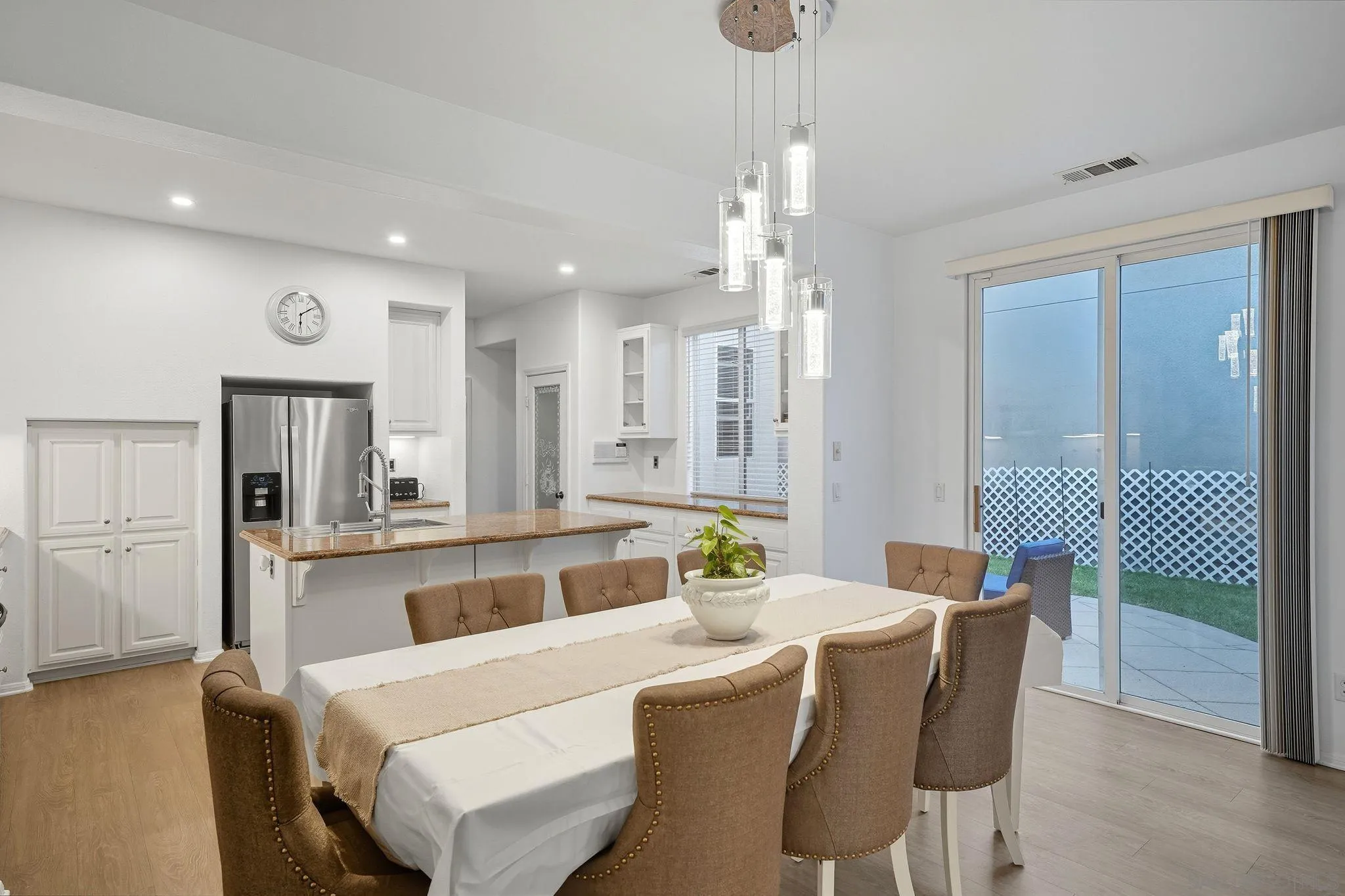 https://cdn.realtyfeed.com/cdn/127/250038560/c04c0d47a118445e9cbf5d7833df3ca0.webp