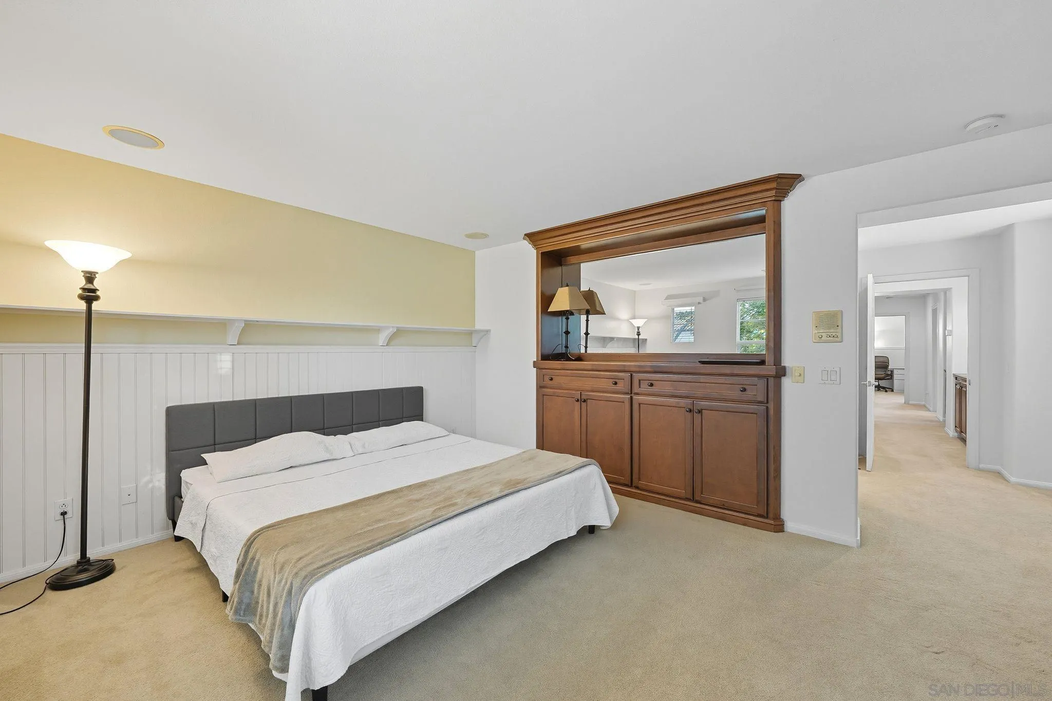 https://cdn.realtyfeed.com/cdn/127/250038560/de91248da6f123d3e61d46f64b6d1533.webp