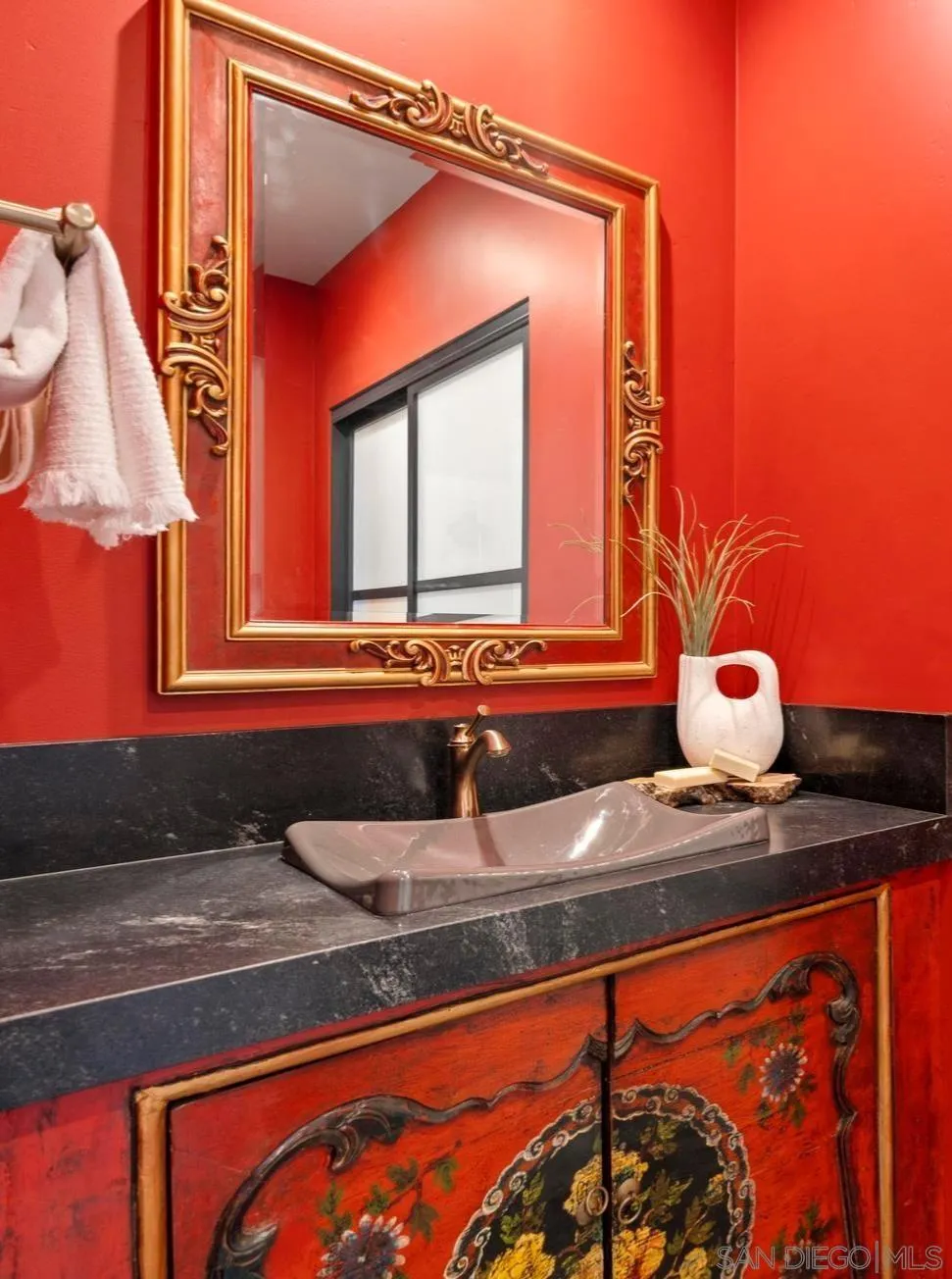 https://cdn.realtyfeed.com/cdn/127/250038561/6536b4d39a8fa6f84158bb80c13c69c8.webp