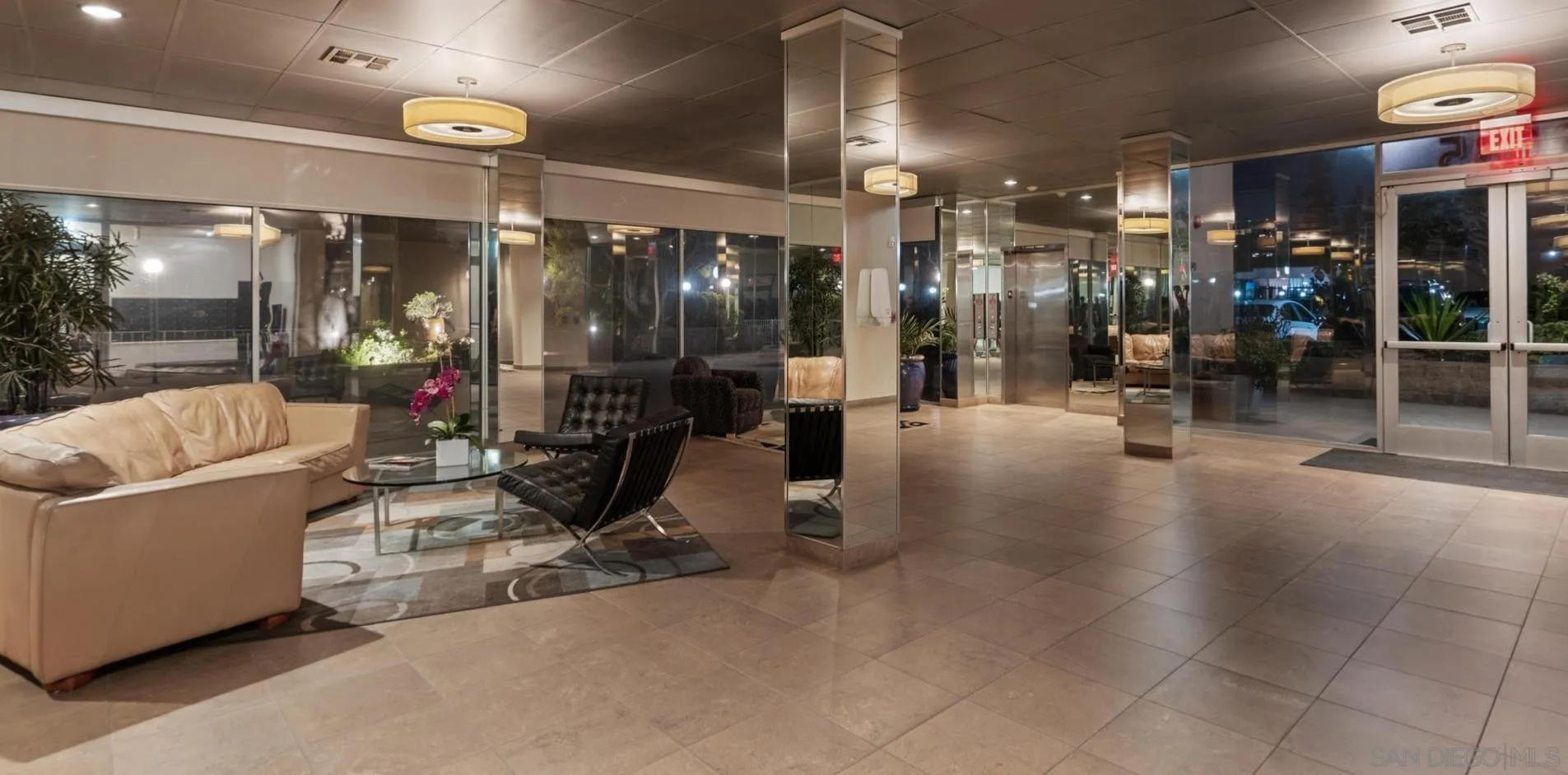 https://cdn.realtyfeed.com/cdn/127/250038561/7a7a3e4ba8edef89243794ed6ce26fa1.webp