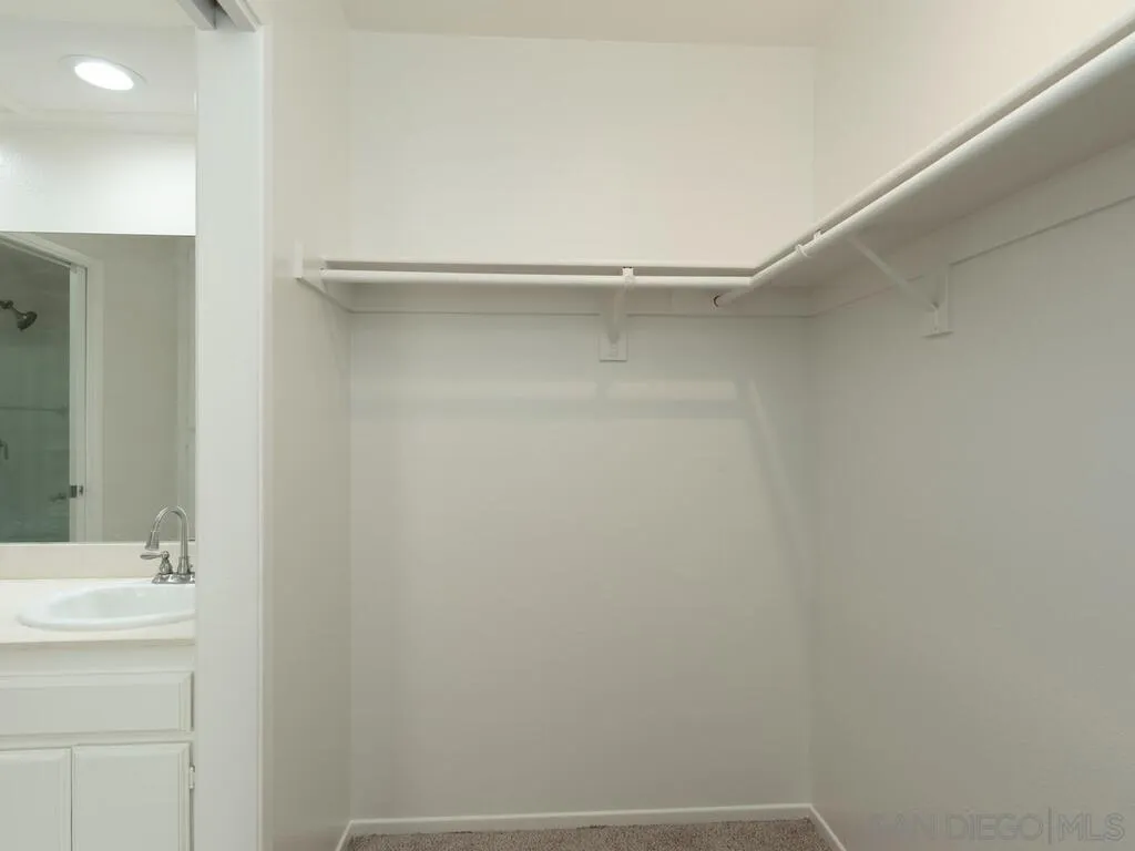 https://cdn.realtyfeed.com/cdn/127/250038565/ece001a2b5cbfbc6d3bad51dcc4e0b45.webp