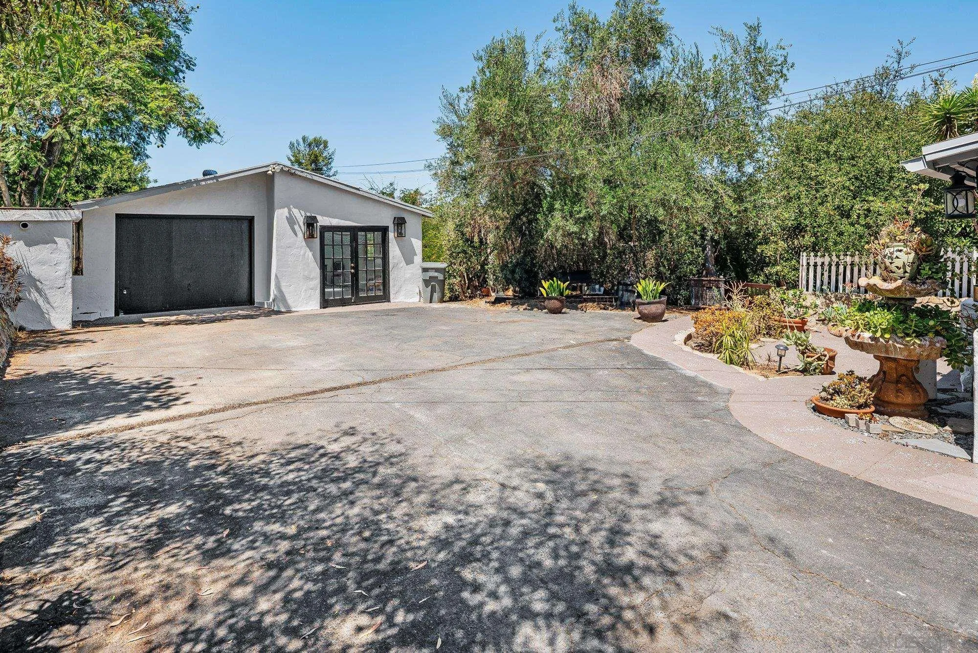 https://cdn.realtyfeed.com/cdn/127/250038567/7c7460b173024f6a19f65a9333f27c56.webp