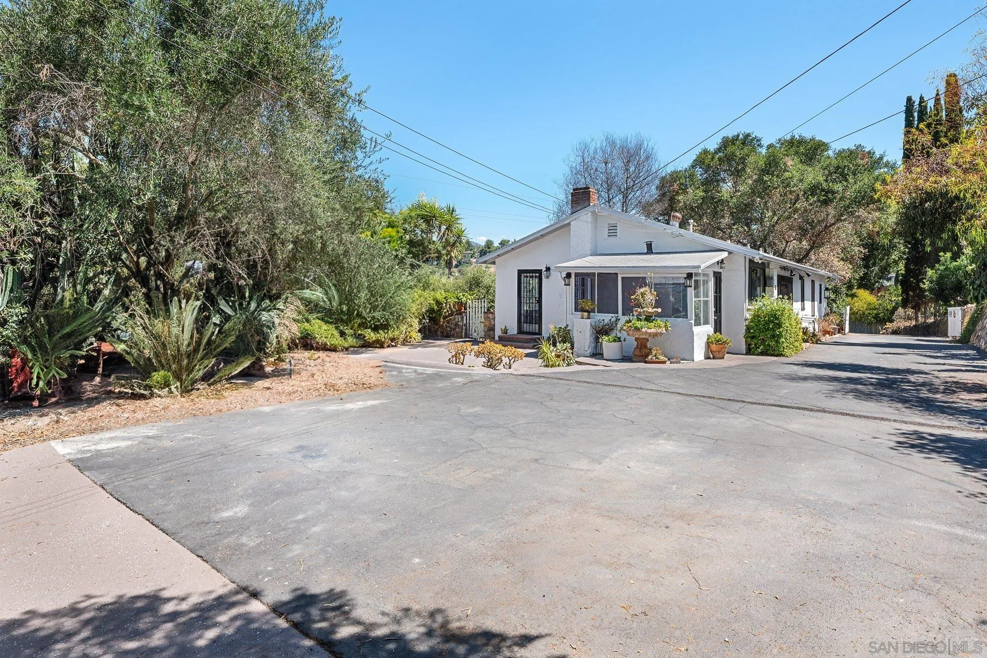 https://cdn.realtyfeed.com/cdn/127/250038567/b34591b08e70c6d8ed8efb686ebc64d4.webp