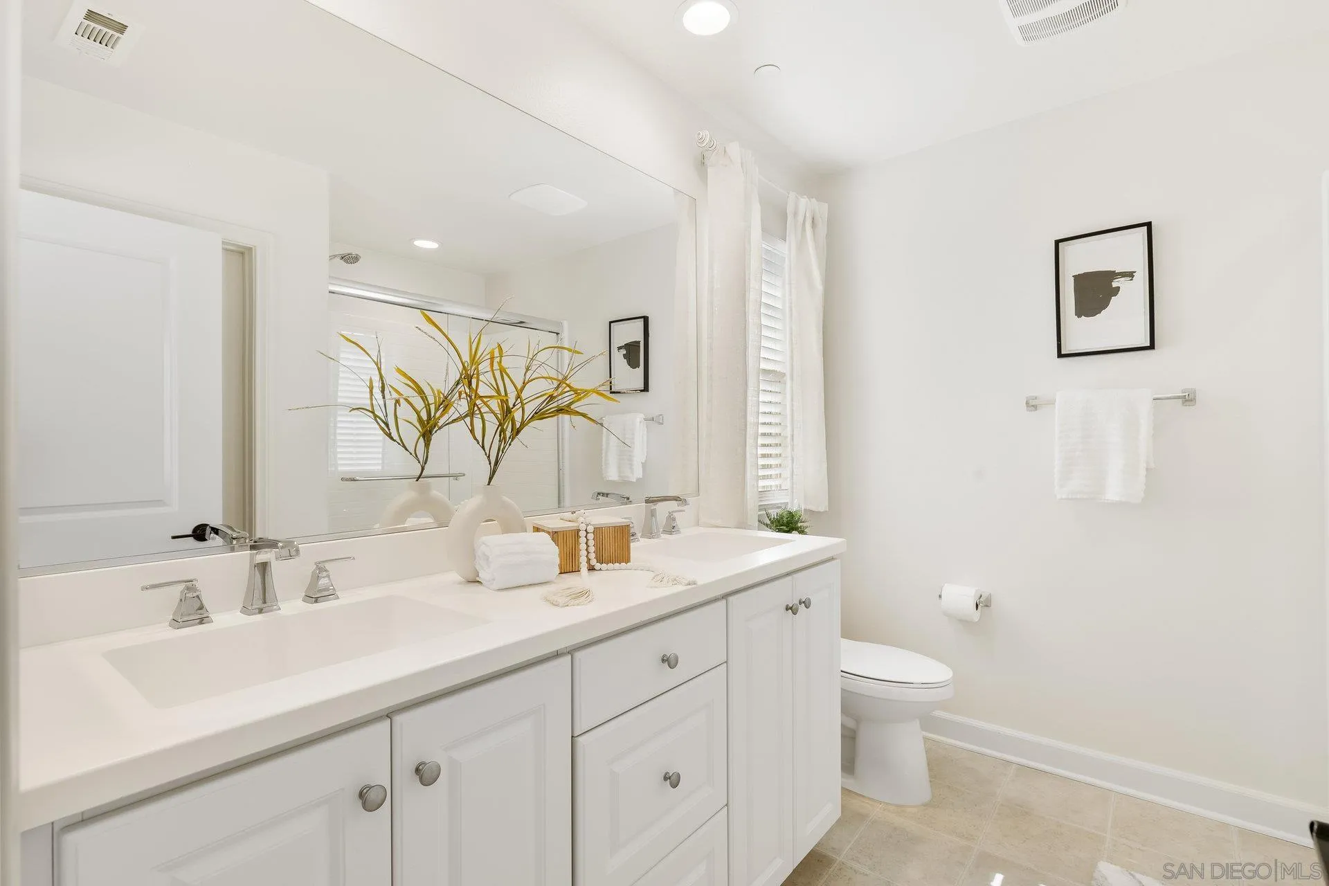 https://cdn.realtyfeed.com/cdn/127/250038574/41f518228cbb61dadbcdcfaaa550b1e0.webp