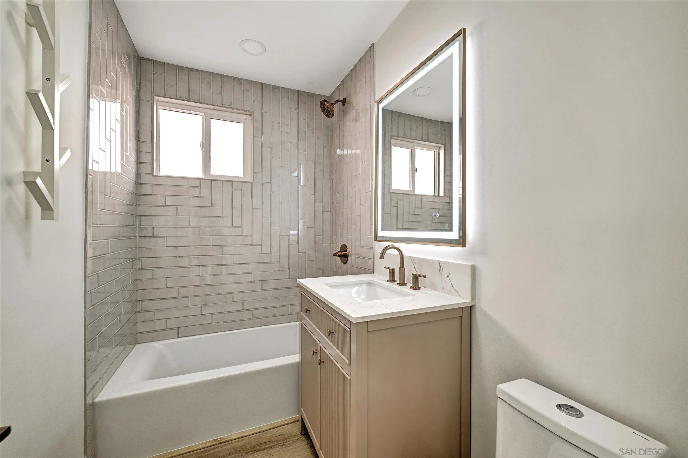 https://cdn.realtyfeed.com/cdn/127/250038577/1a3b9258c698d1fcba366b582368fbbf.webp