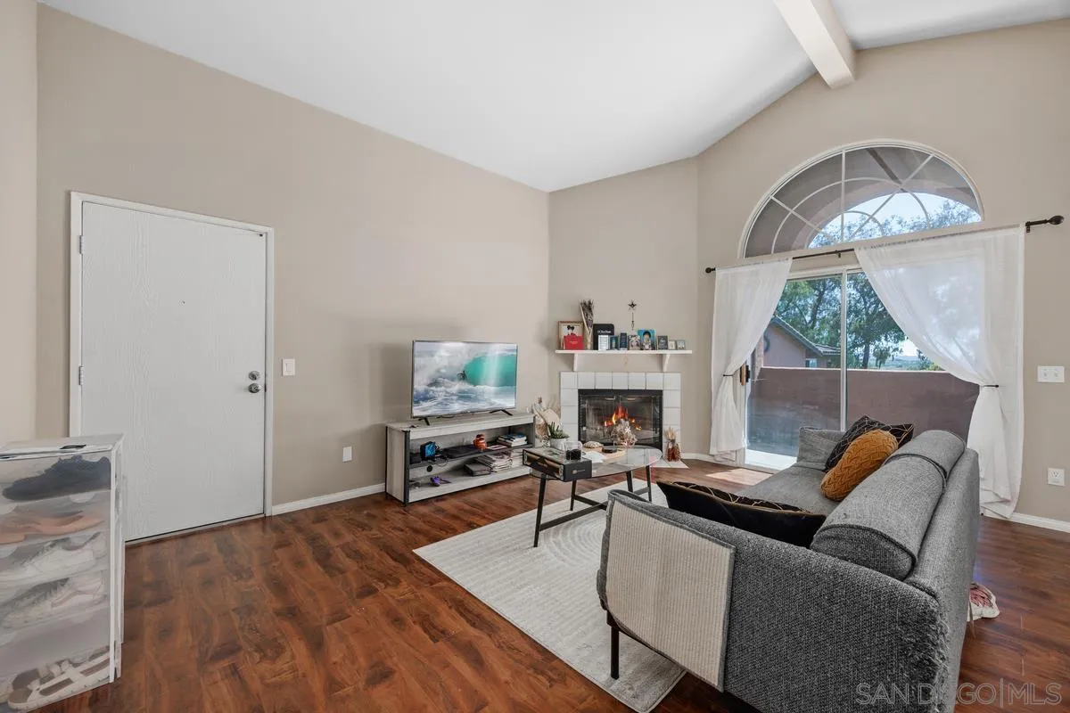 https://cdn.realtyfeed.com/cdn/127/250038579/3c2372bcdb50f863553409c7b9f0ae4e.webp