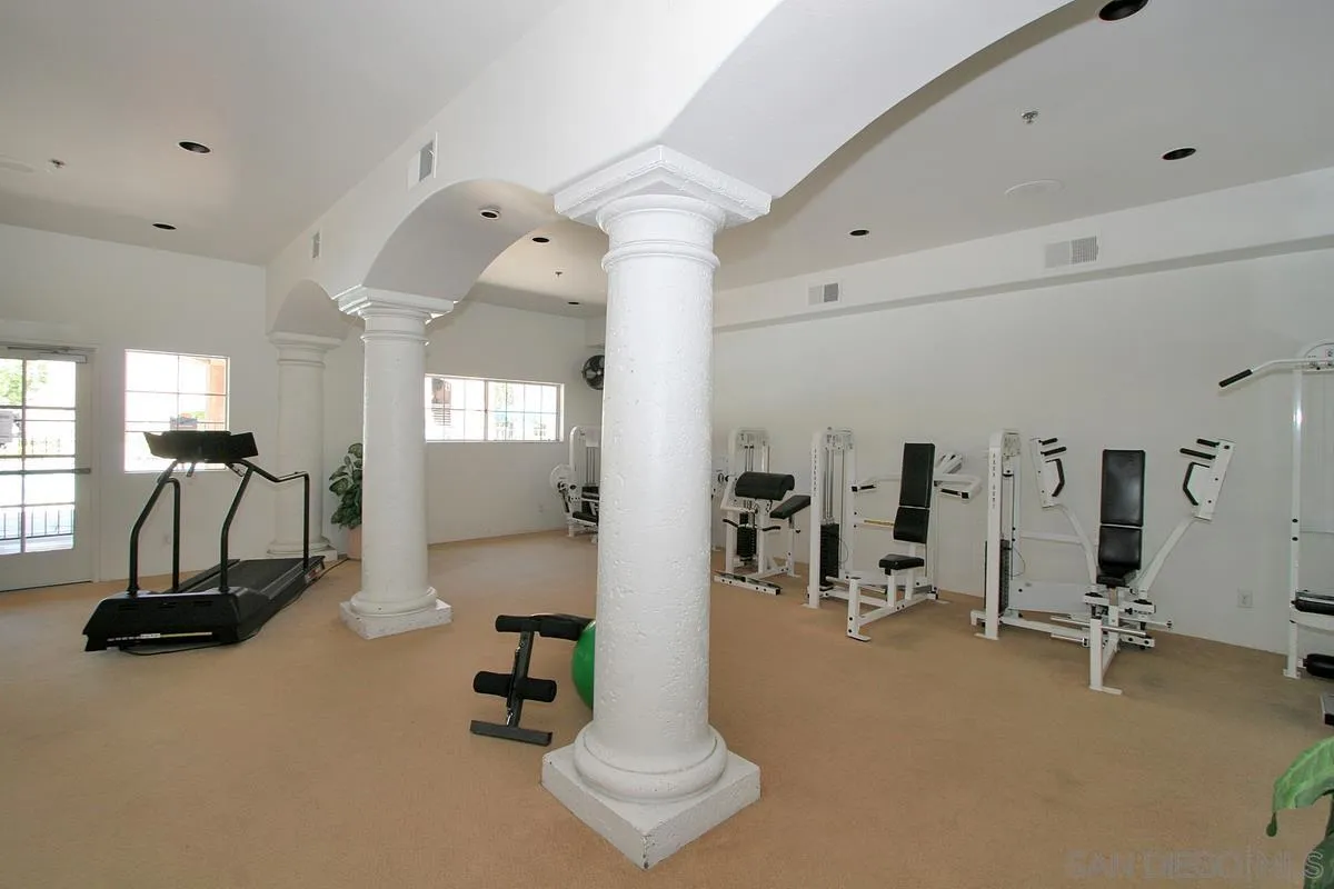 https://cdn.realtyfeed.com/cdn/127/250038579/7c87888e55a3d67ee89fc93d683f51fb.webp