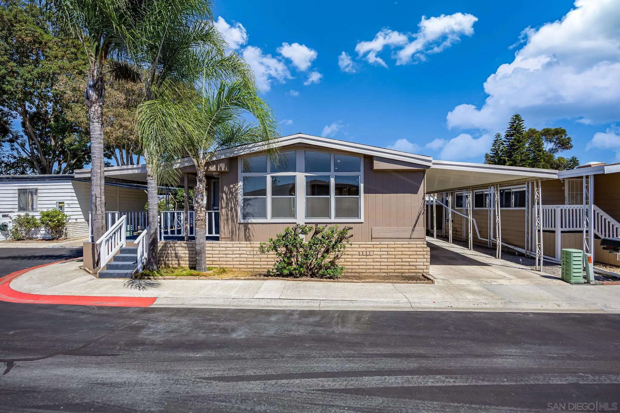 https://cdn.realtyfeed.com/cdn/127/250038581/131d930c6f5cfc49cf701c67e96a08b2.webp
