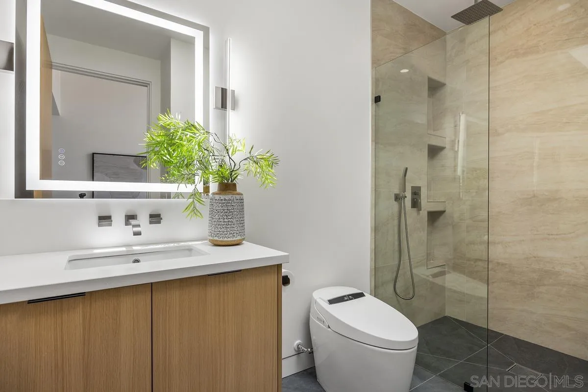 https://cdn.realtyfeed.com/cdn/127/250038582/4cefbff544f262d88a1b646785a2e69d.webp