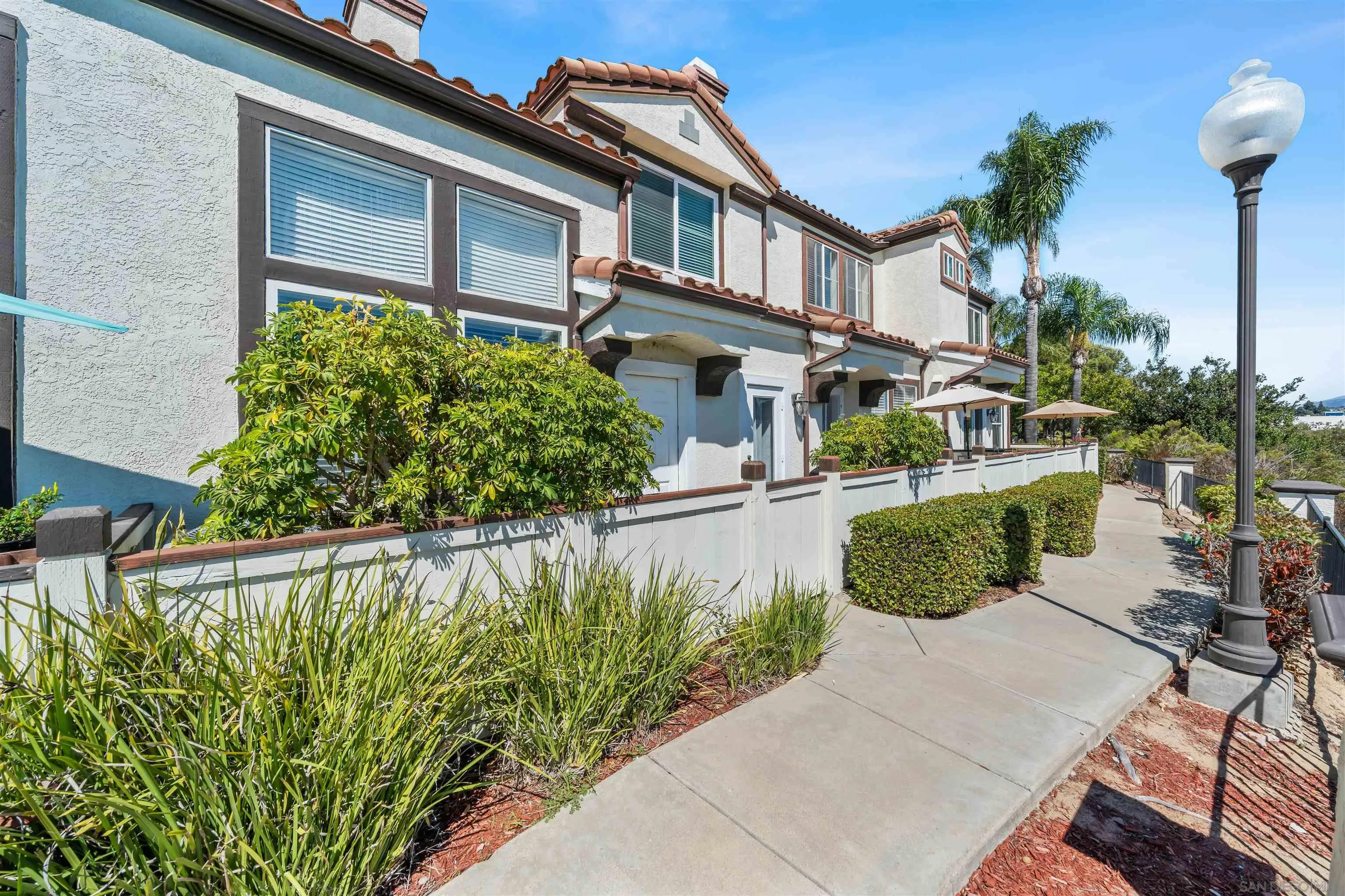 https://cdn.realtyfeed.com/cdn/127/250038587/85a4bcc8b5f273689e780f40e31111ab.webp