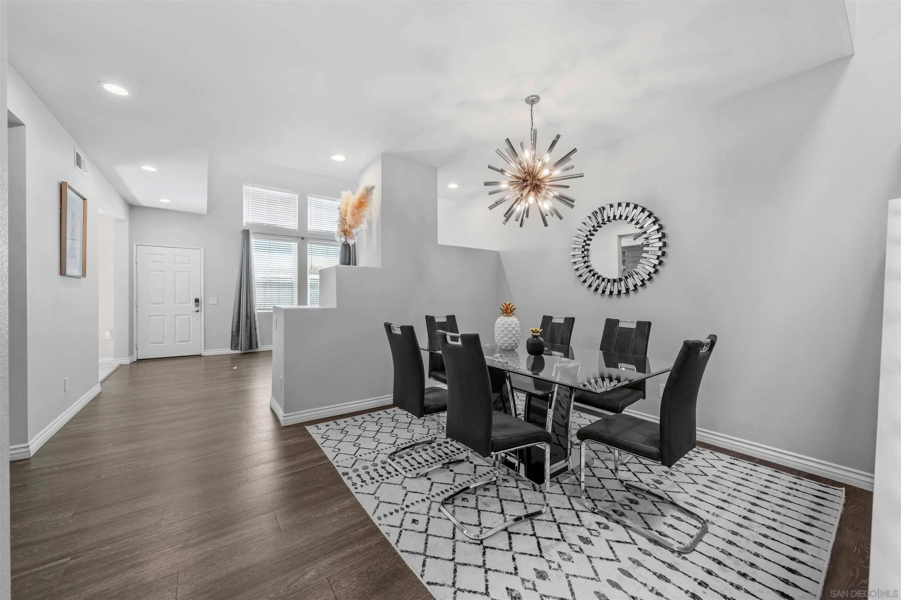 https://cdn.realtyfeed.com/cdn/127/250038587/d45f0fb7fd316e9b49ebaada4f871e6b.webp