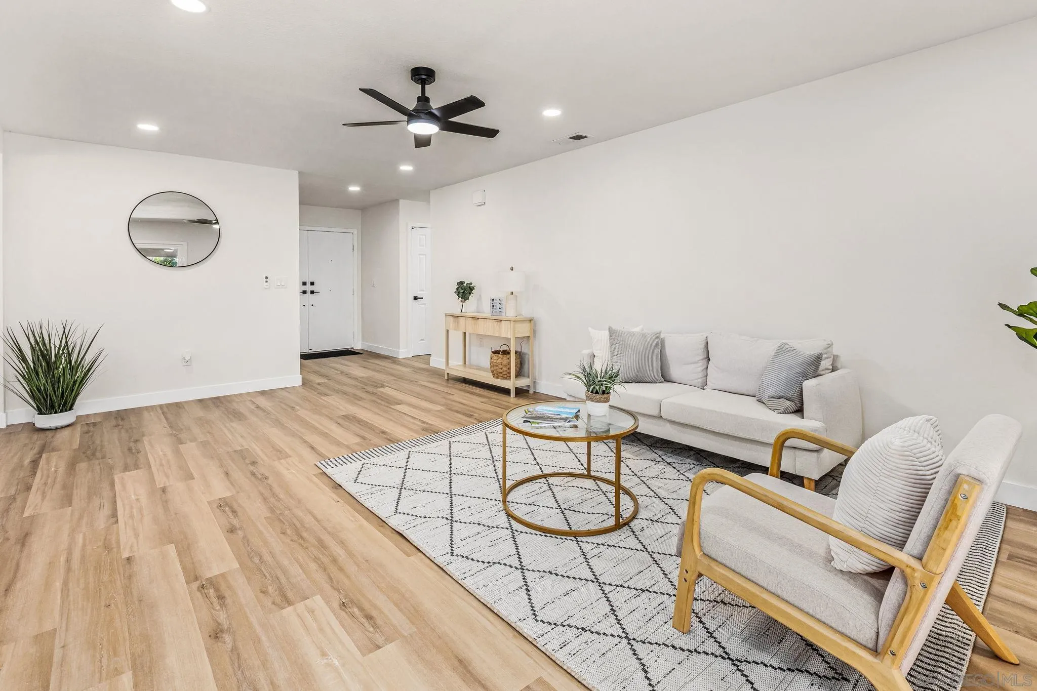 https://cdn.realtyfeed.com/cdn/127/250038588/fe5c370f5ef81ccdaa2360cd7a9e138d.webp