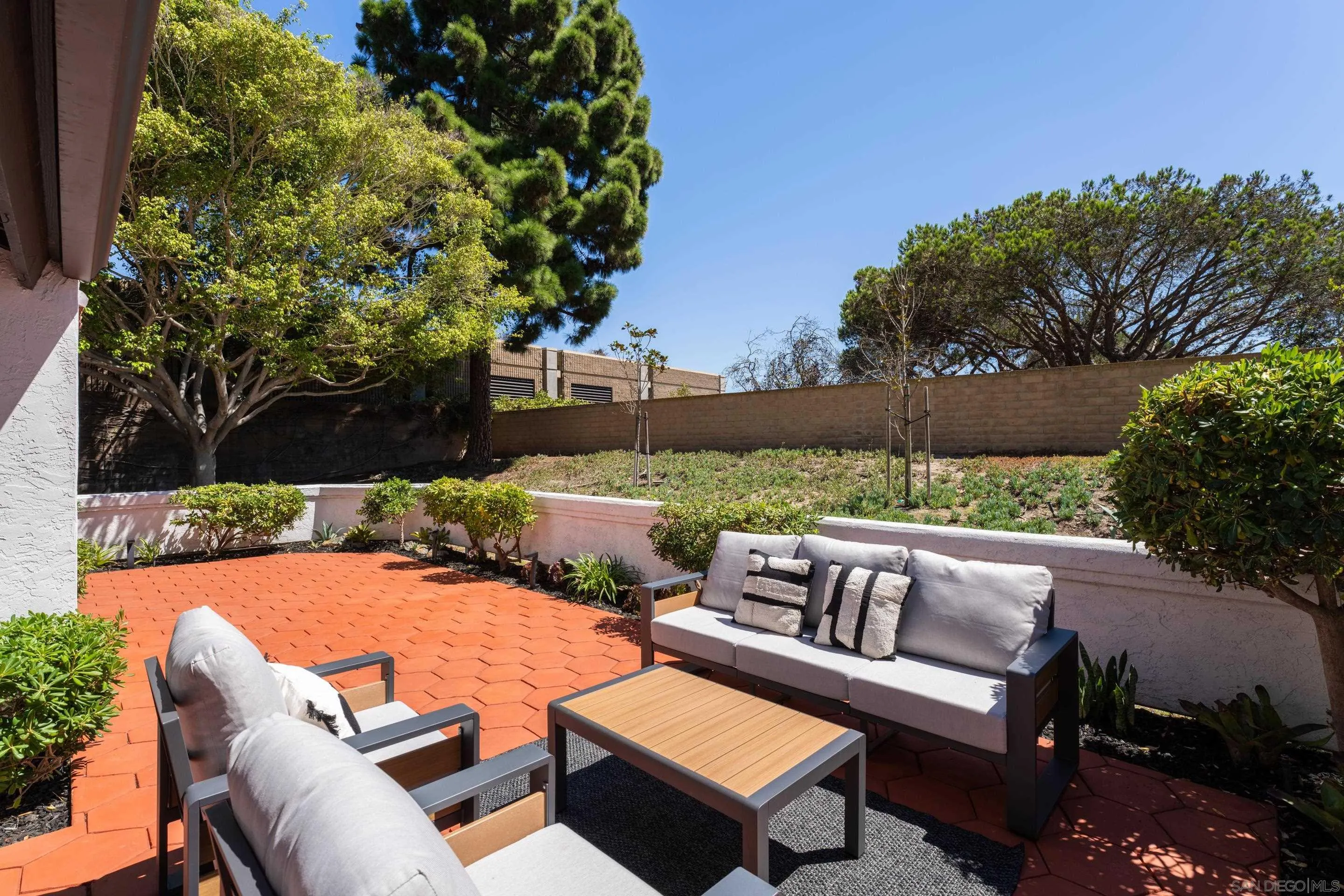 https://cdn.realtyfeed.com/cdn/127/250038594/31f97f5d1577b357a4071e1667a22e17.webp