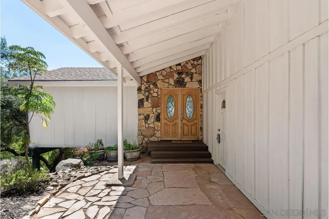 https://cdn.realtyfeed.com/cdn/127/250038602/529e13733969762820c0b1257046c0de.webp