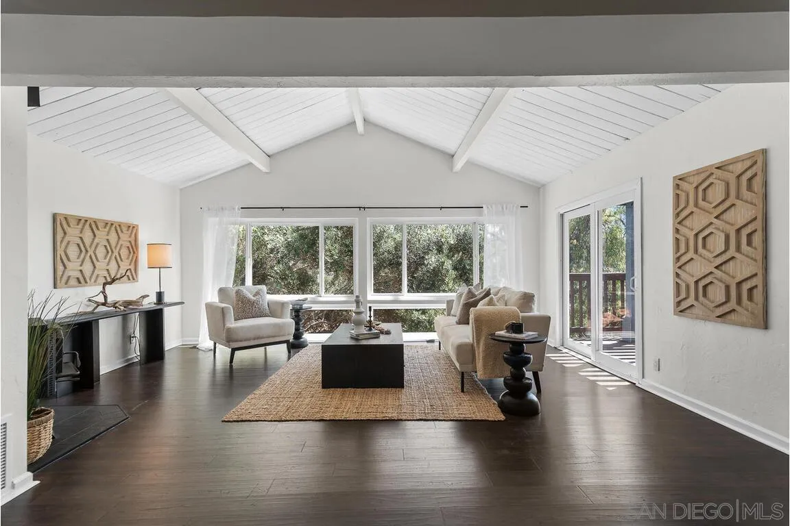 https://cdn.realtyfeed.com/cdn/127/250038602/75f522003fb929926b23cb55412d5d18.webp