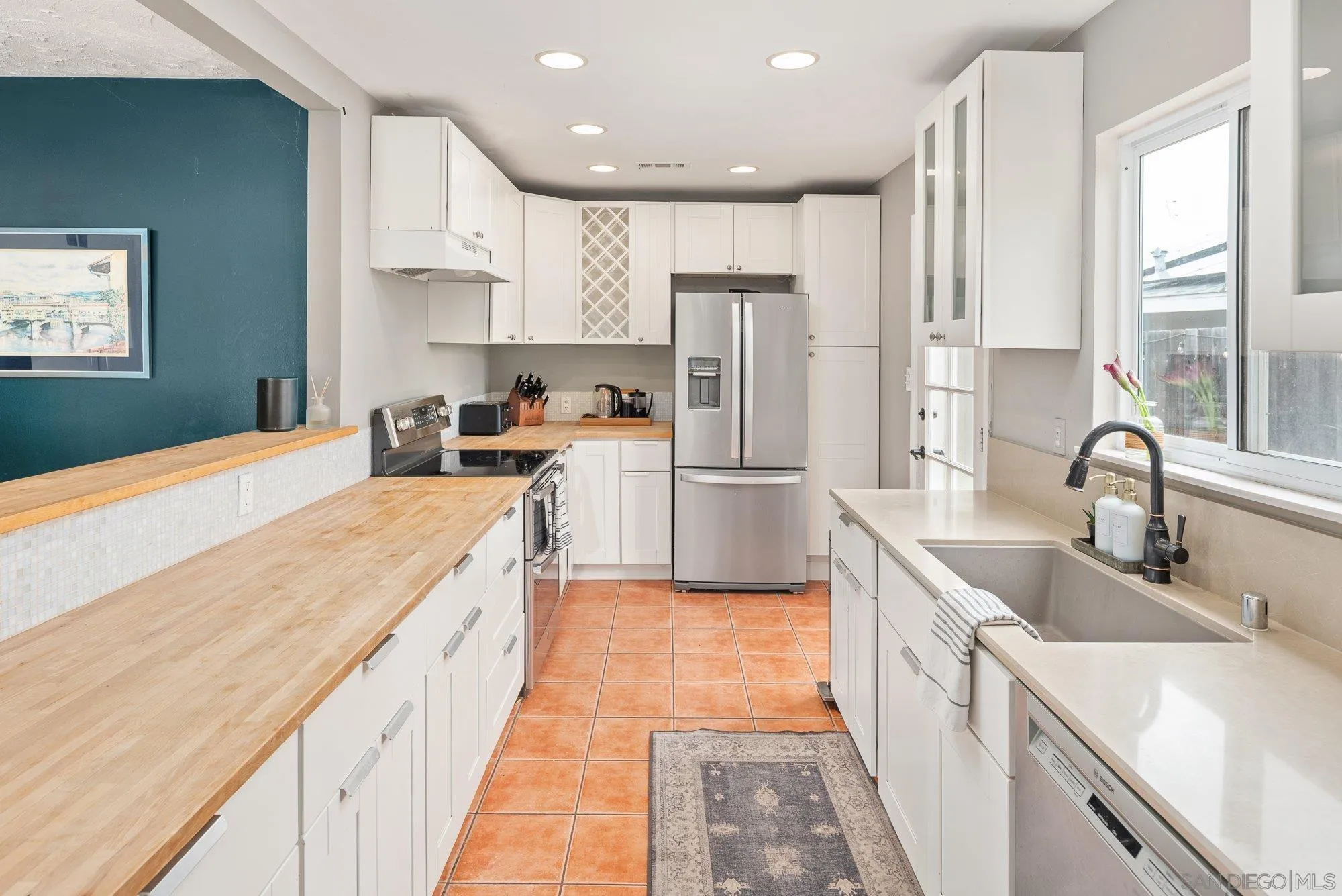 https://cdn.realtyfeed.com/cdn/127/250038604/28ef823f66e76c89a3e677633e918f32.webp
