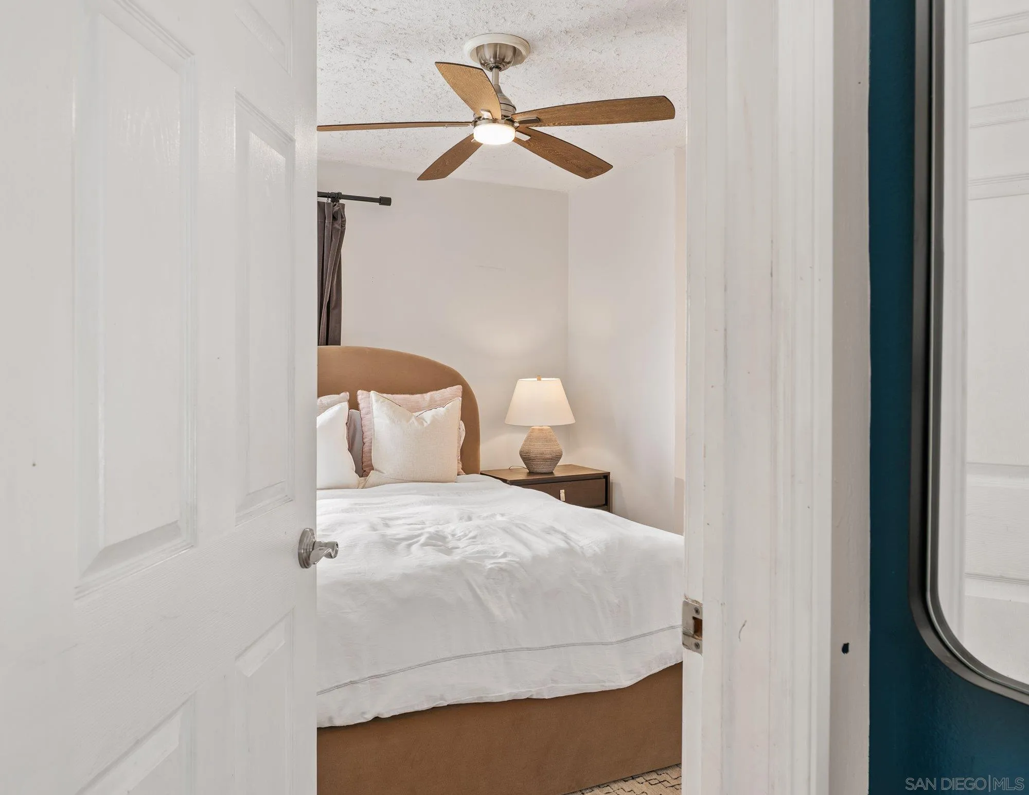 https://cdn.realtyfeed.com/cdn/127/250038604/d9175b9e644a8971bfcd25756e03a6c4.webp