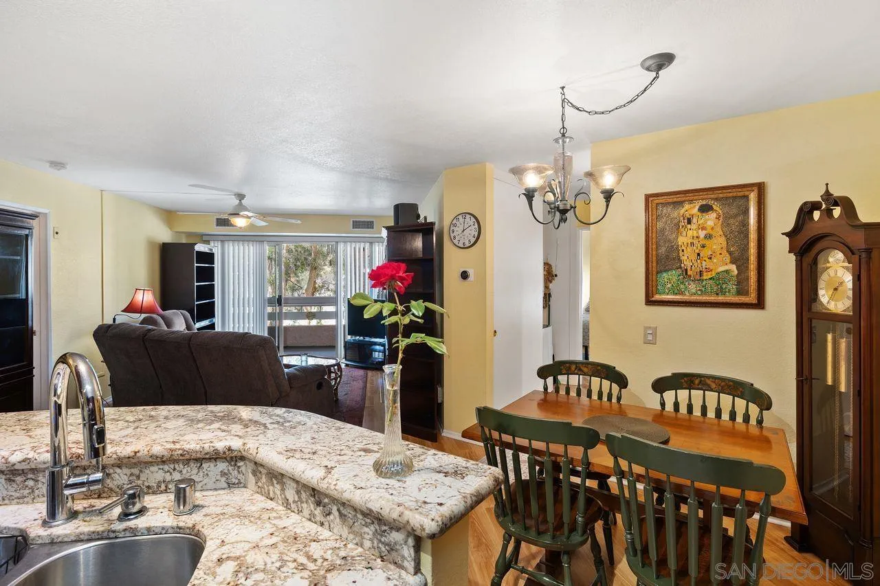 Photo #9: 250038610 Listing: Photo #9