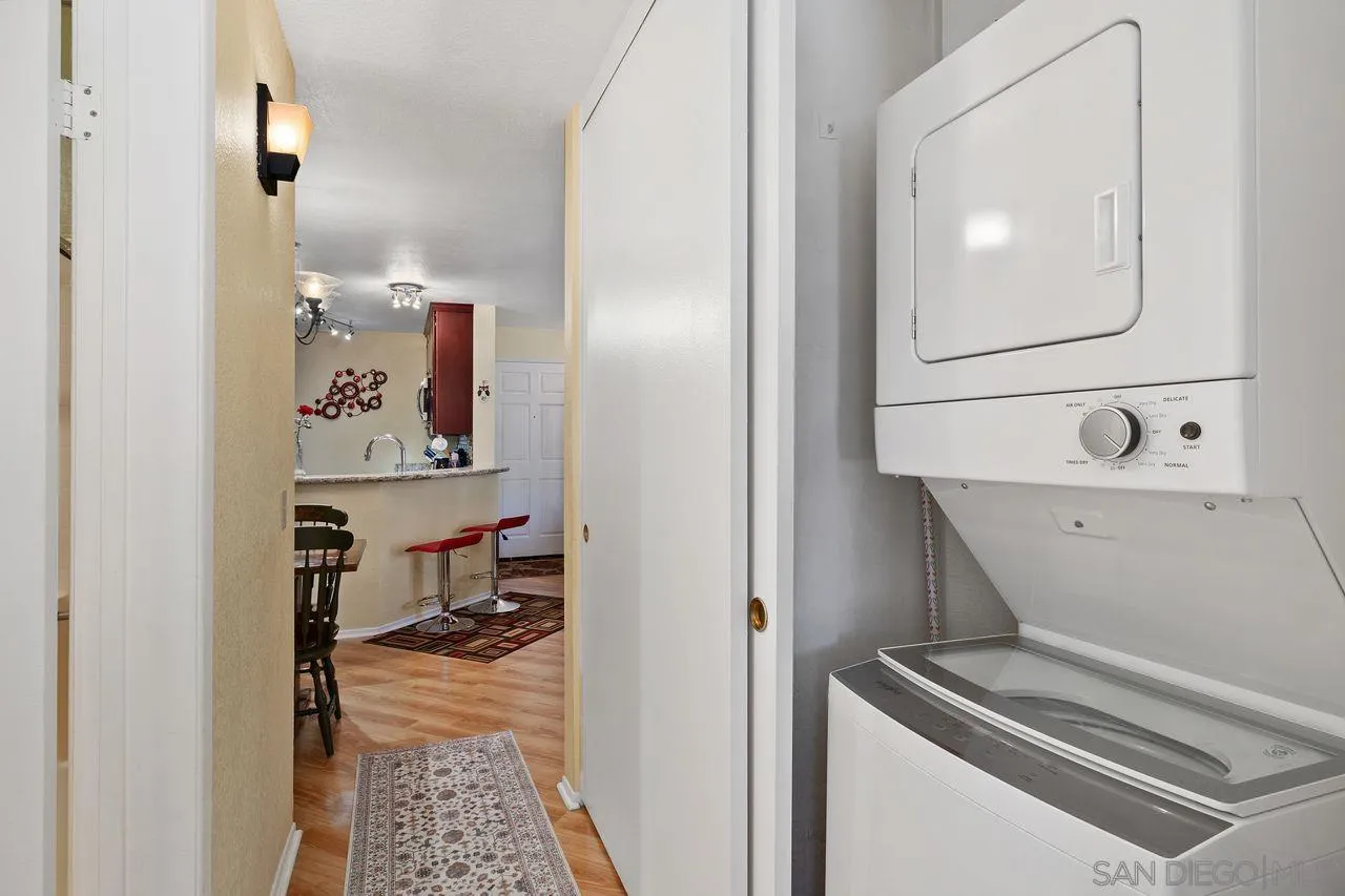 Photo #15: 250038610 Listing: Photo #15