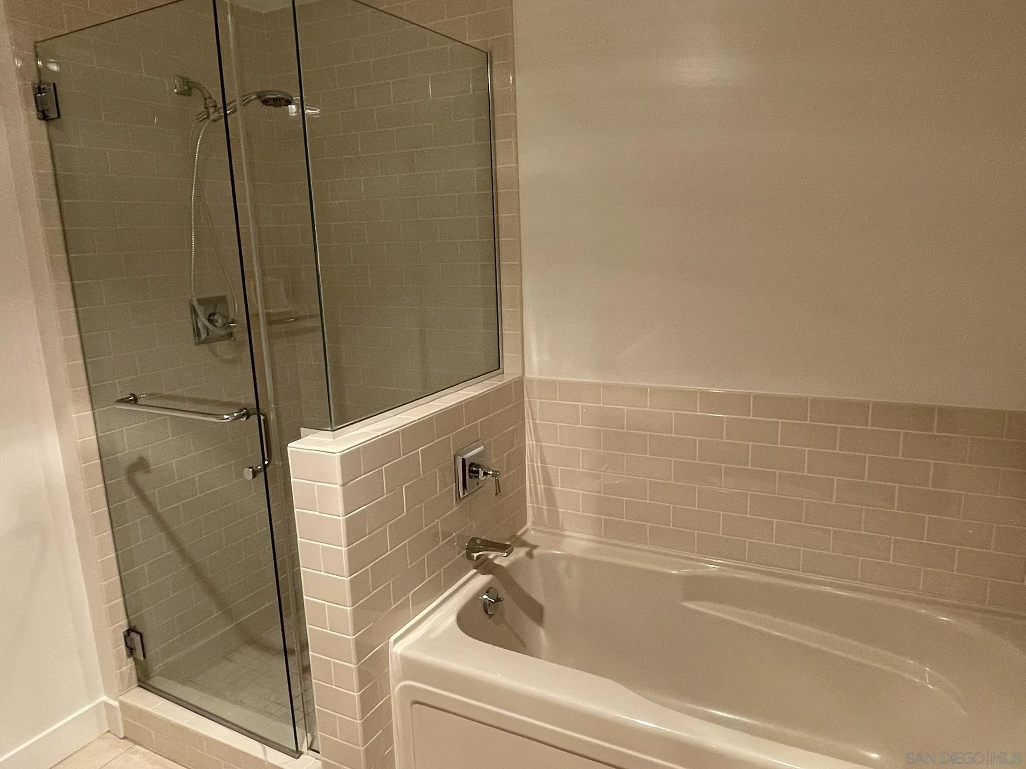 Photo #27: 250038613 Listing: Photo #27