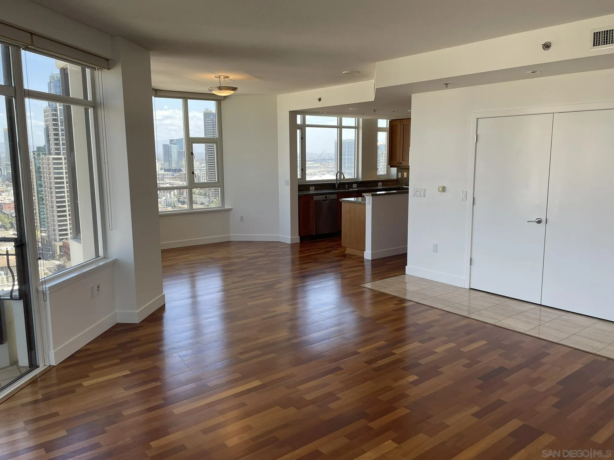 Photo #17: 250038613 Listing: Photo #17