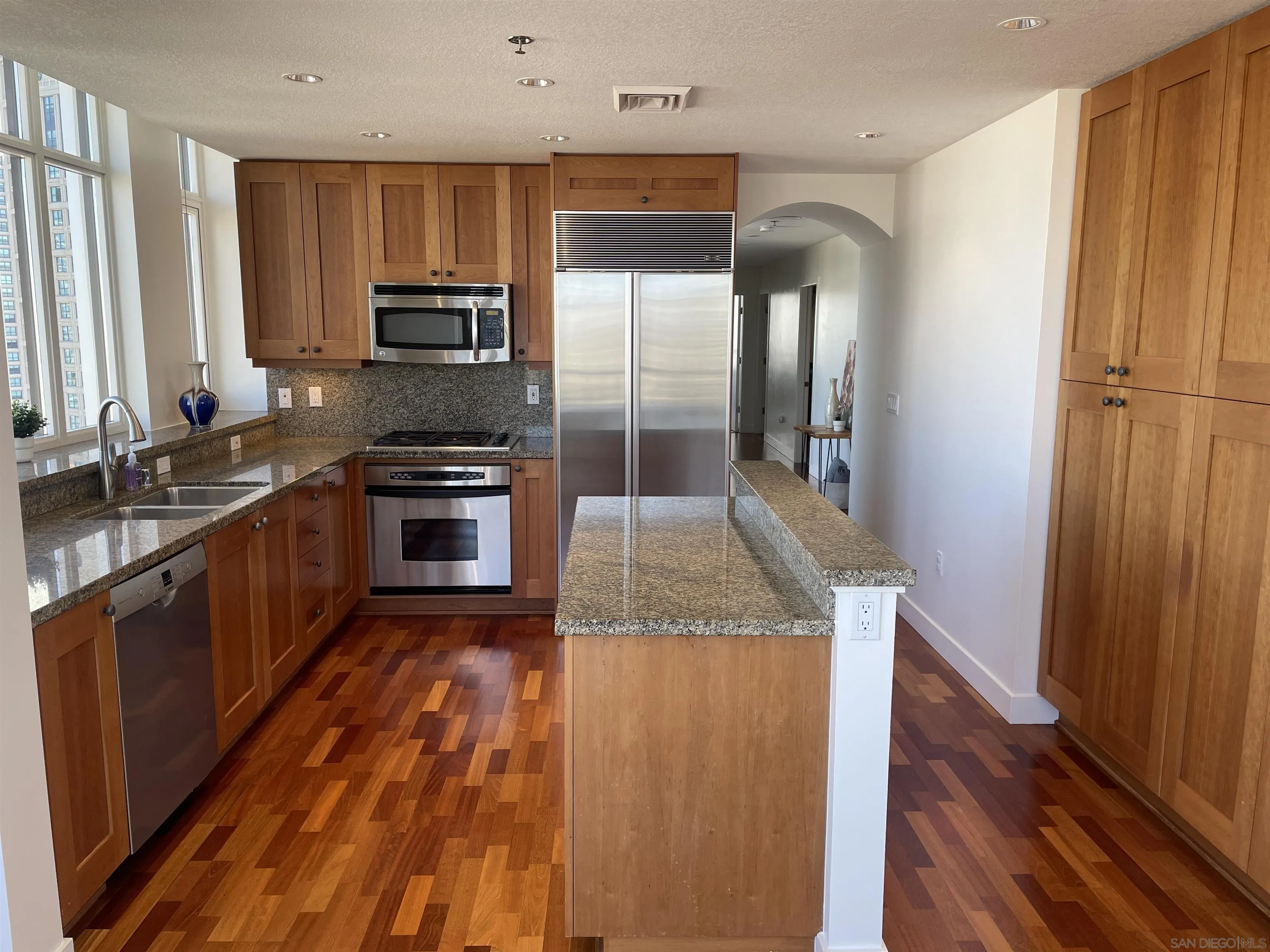 Photo #7: 250038613 Listing: Photo #7