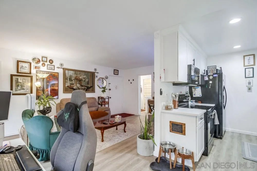 https://cdn.realtyfeed.com/cdn/127/250038619/06f5e0b5ea3a3f6002bb2a343a12929e.webp