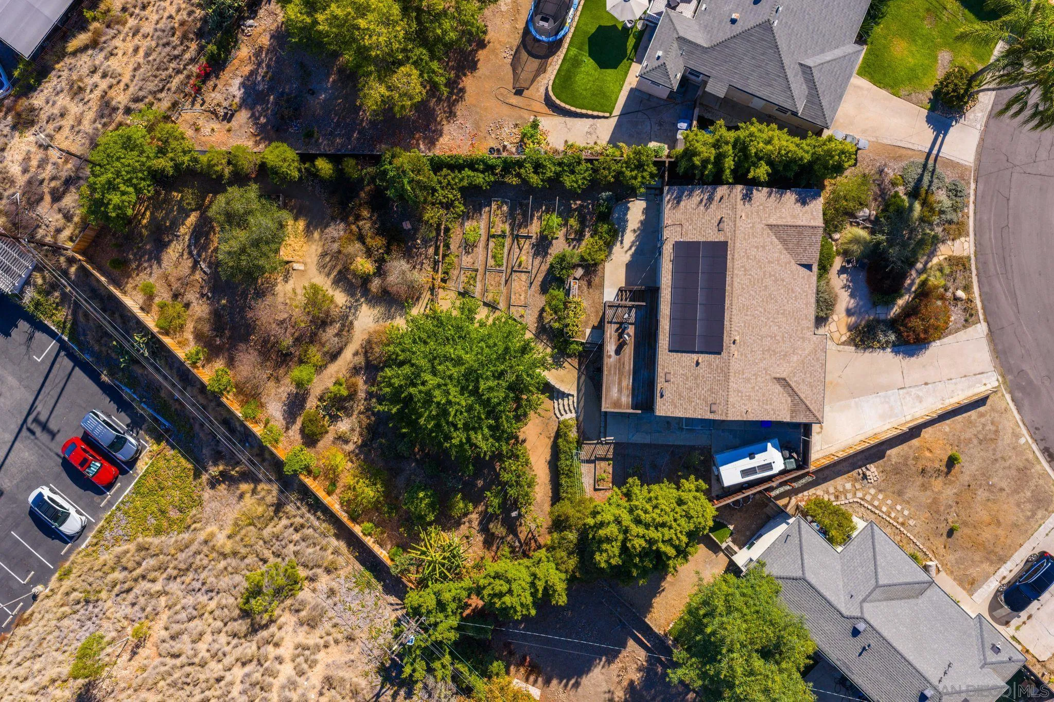 https://cdn.realtyfeed.com/cdn/127/250038621/12ee7ef177f195f35916f61bf0b6d3ea.webp