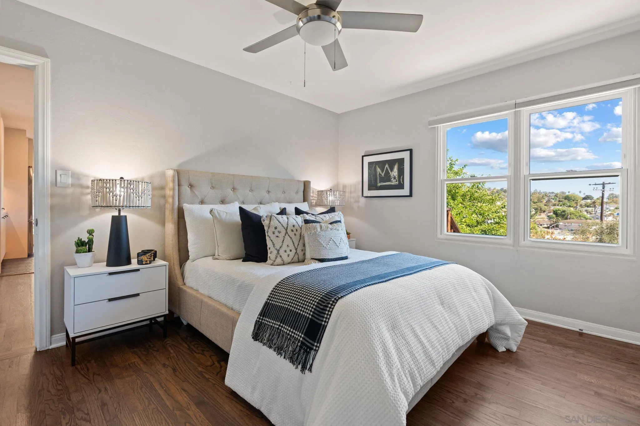 https://cdn.realtyfeed.com/cdn/127/250038621/8f2b3ea9d132549e01632671c8c11e0d.webp