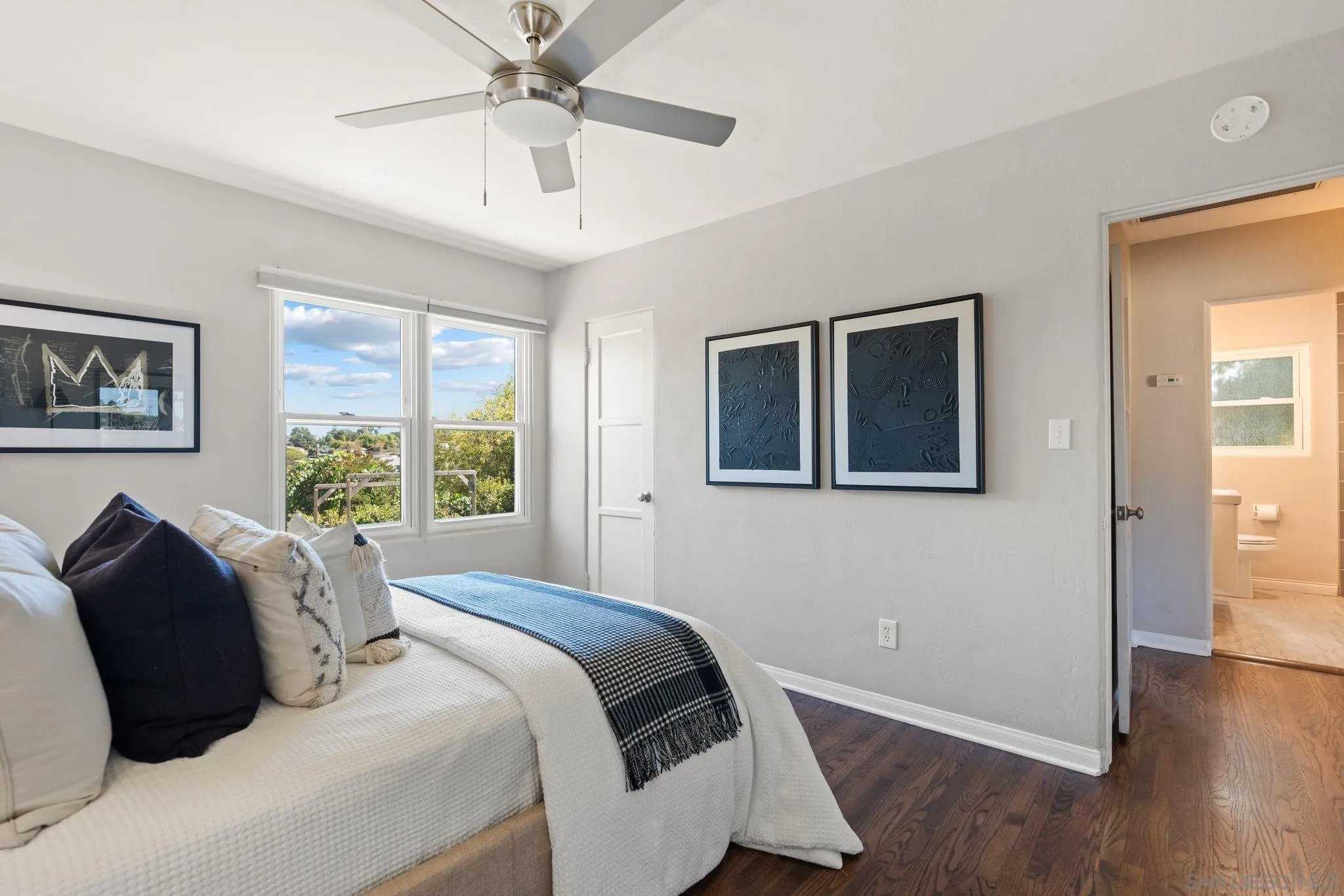 https://cdn.realtyfeed.com/cdn/127/250038621/a2cb790f68bd8f8970a1bf543a16ac70.webp