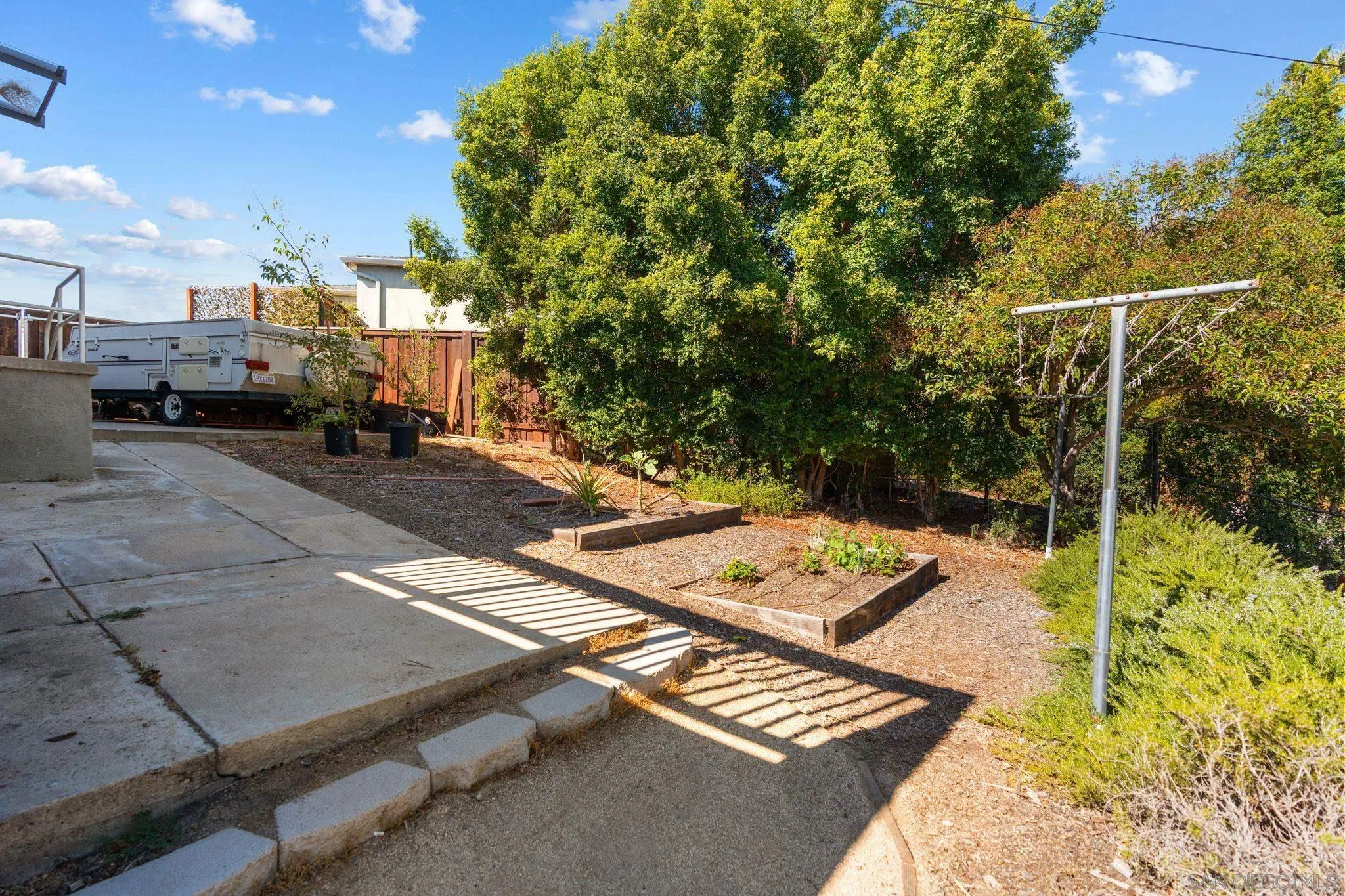 https://cdn.realtyfeed.com/cdn/127/250038621/fd1db15d6b519cfc084b4b2f9d7a8ef7.webp