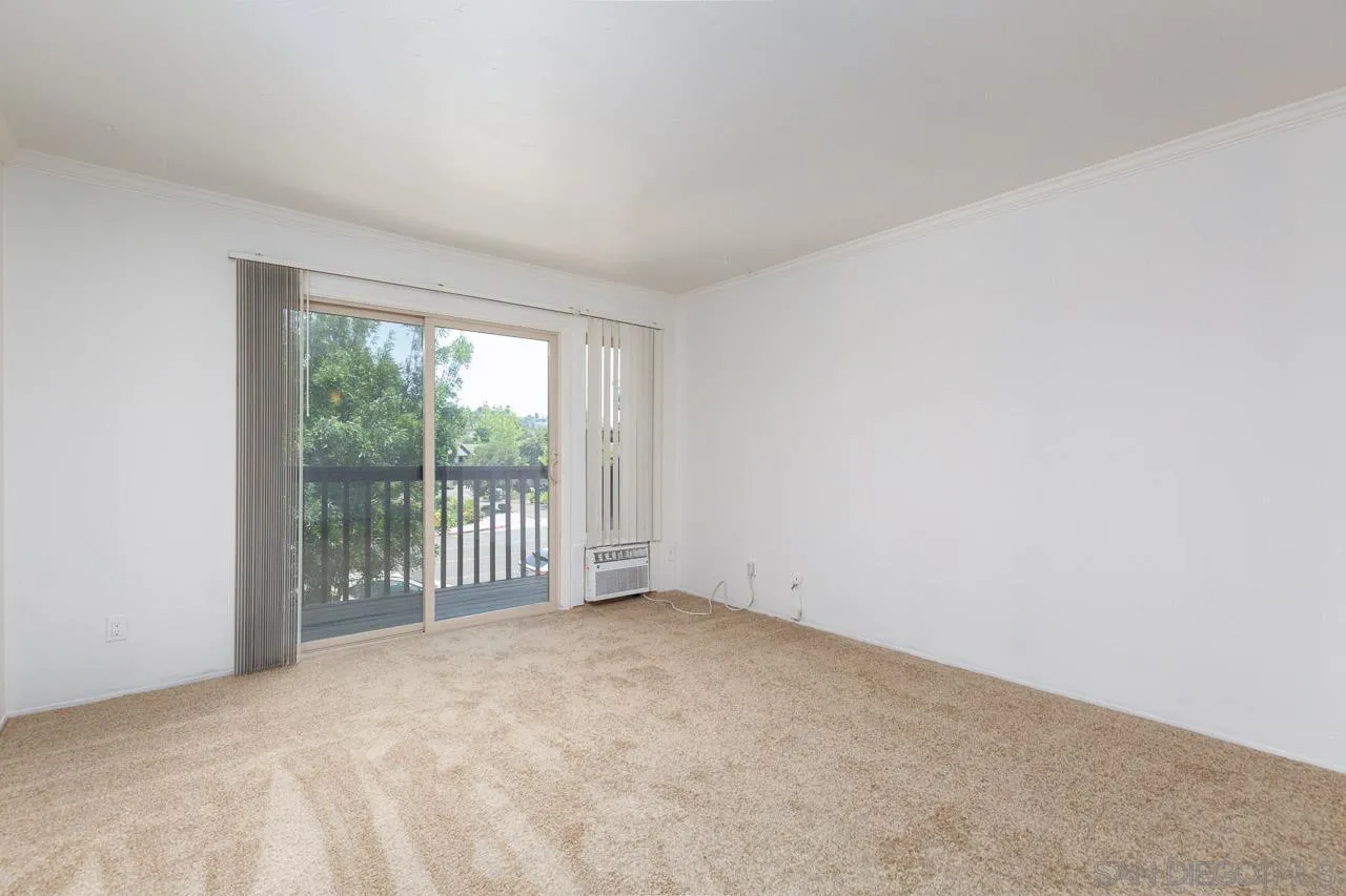 Photo #5: 250038624 Listing 