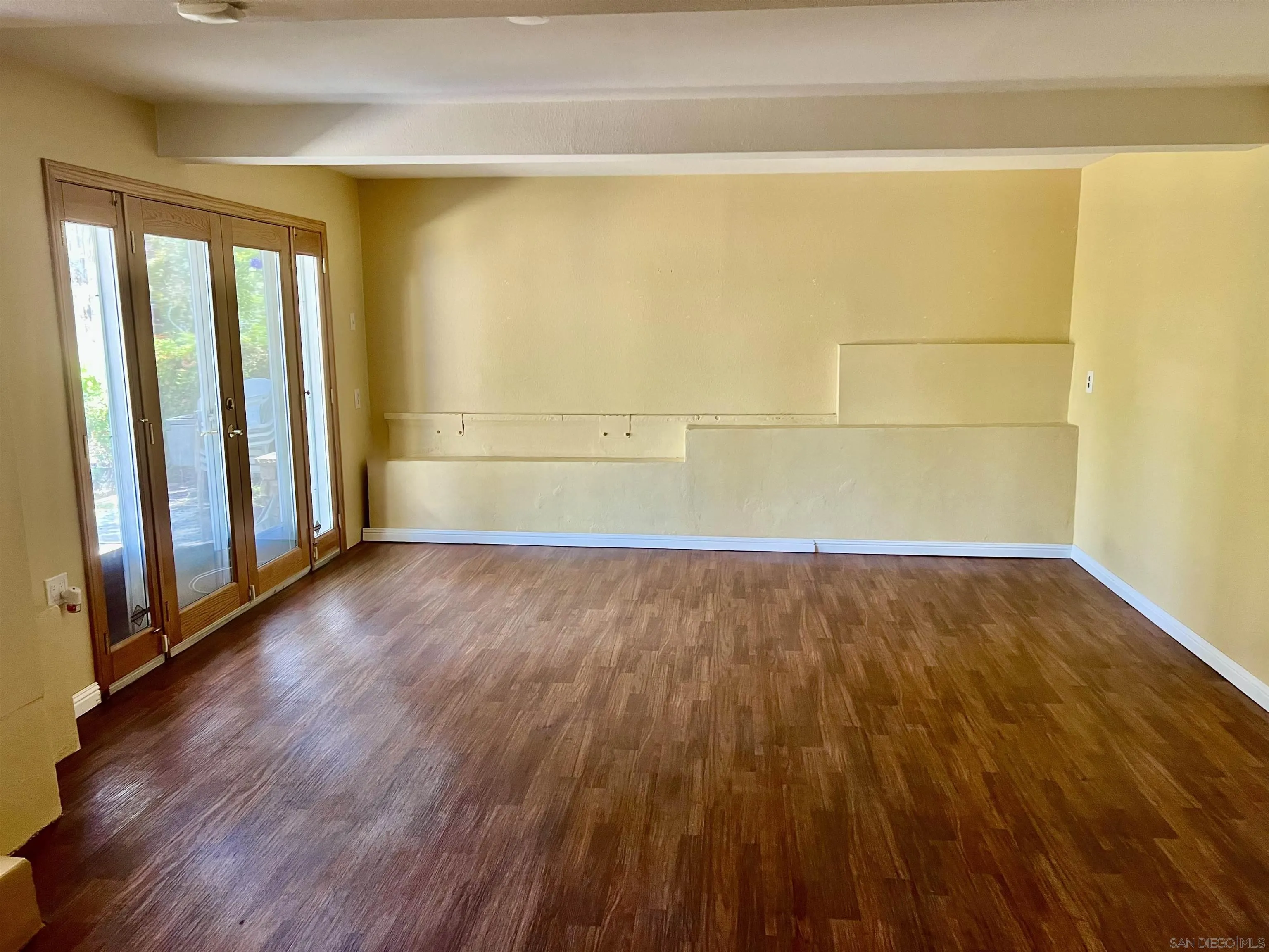 https://cdn.realtyfeed.com/cdn/127/250038625/8f2e79a673e83d89d23cb78ef951a540.webp