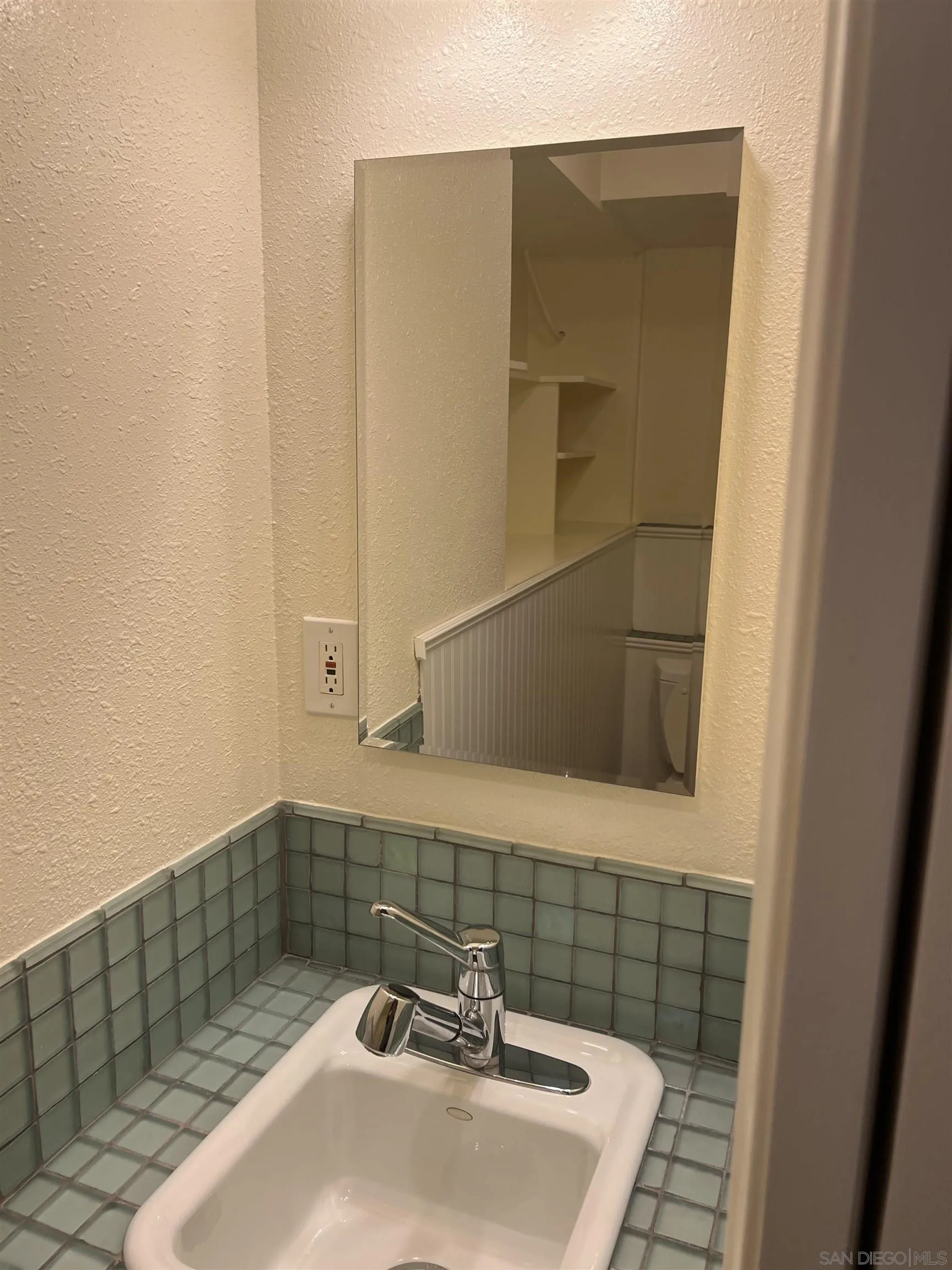 https://cdn.realtyfeed.com/cdn/127/250038625/9863defadb0f8db00f3b5a5e62662f30.webp