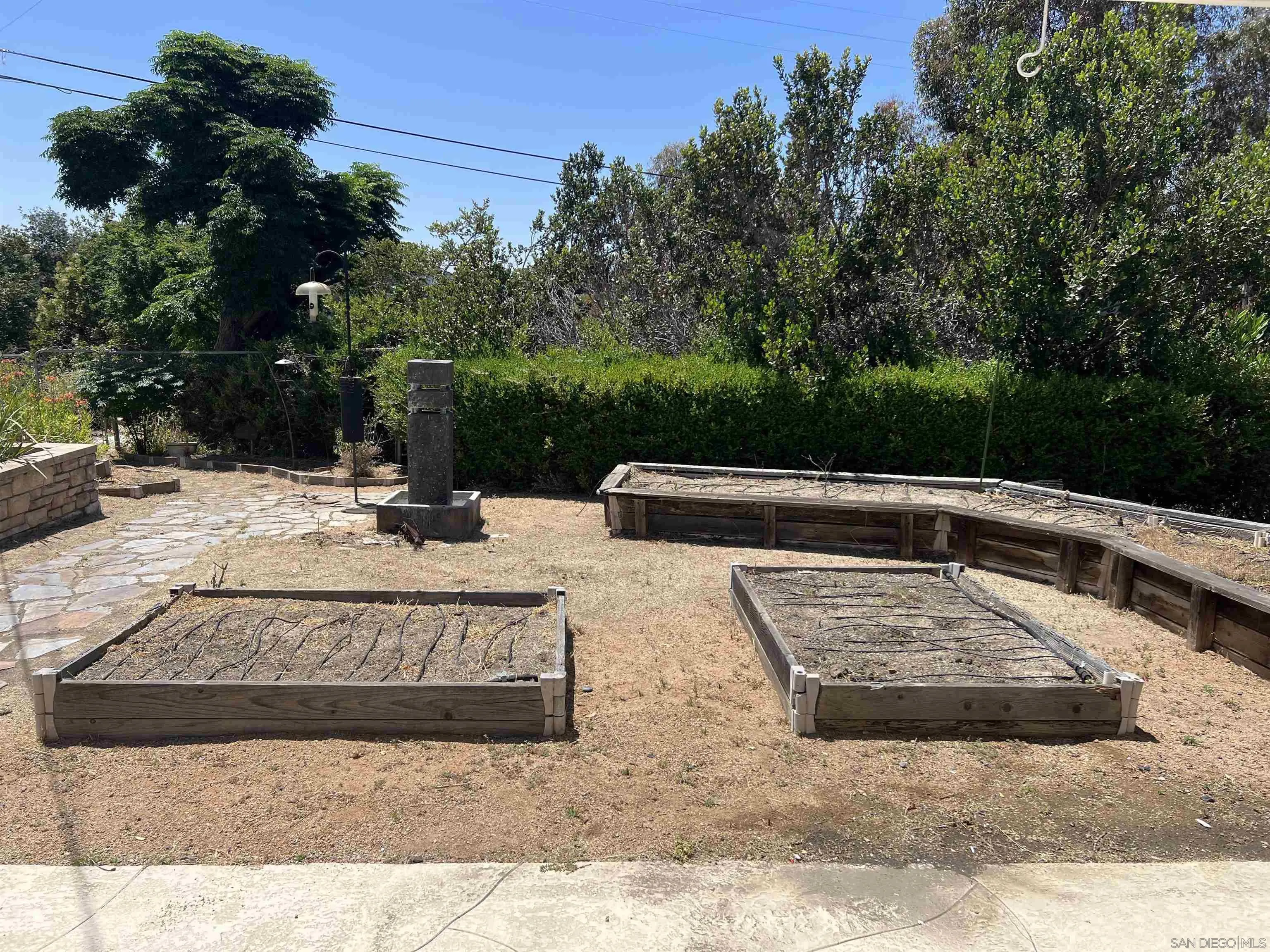 https://cdn.realtyfeed.com/cdn/127/250038625/ba609efadeb8b1d9dcaf3ebd77f7dd95.webp