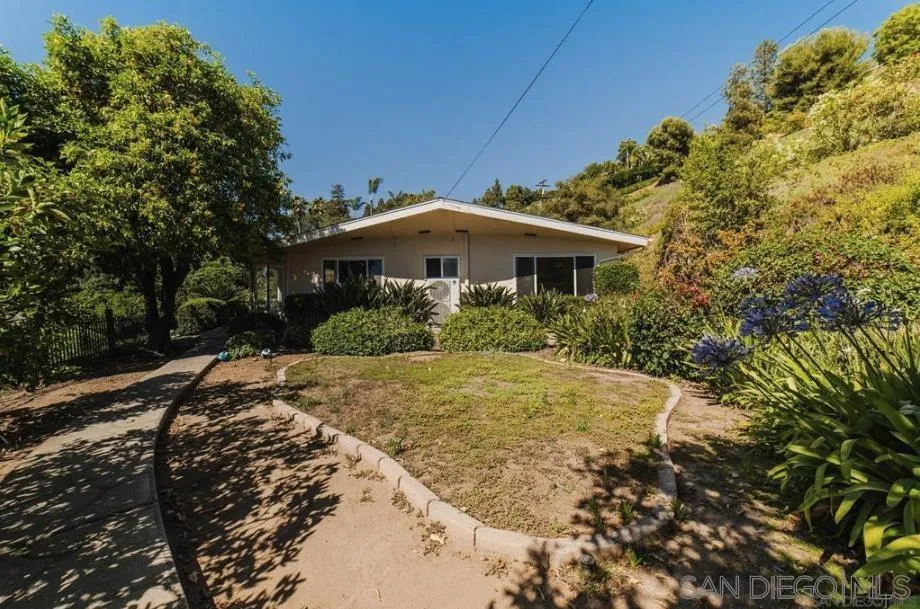 https://cdn.realtyfeed.com/cdn/127/250038628/05314402708b2e190b0331af0672202f.webp