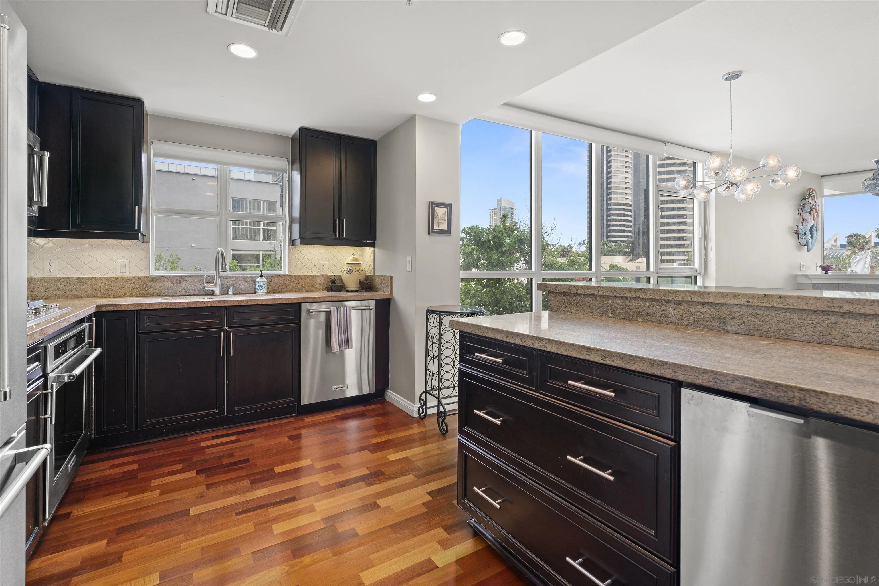 Photo #16: 250038631 Listing: Photo #16