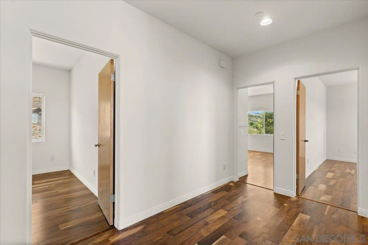 https://cdn.realtyfeed.com/cdn/127/250038639/d9012043659716f629f990d1231ae3ec.webp