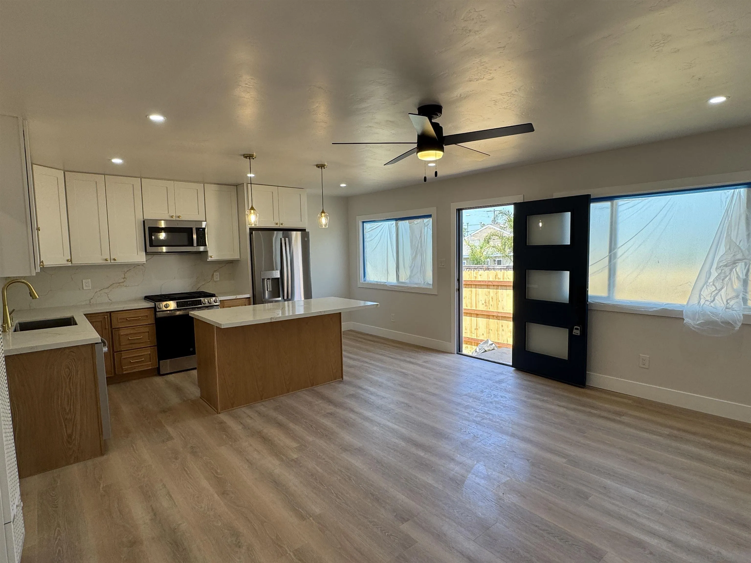 https://cdn.realtyfeed.com/cdn/127/250038642/e1da452aa865b74a6c4a166b0fecf9dd.webp