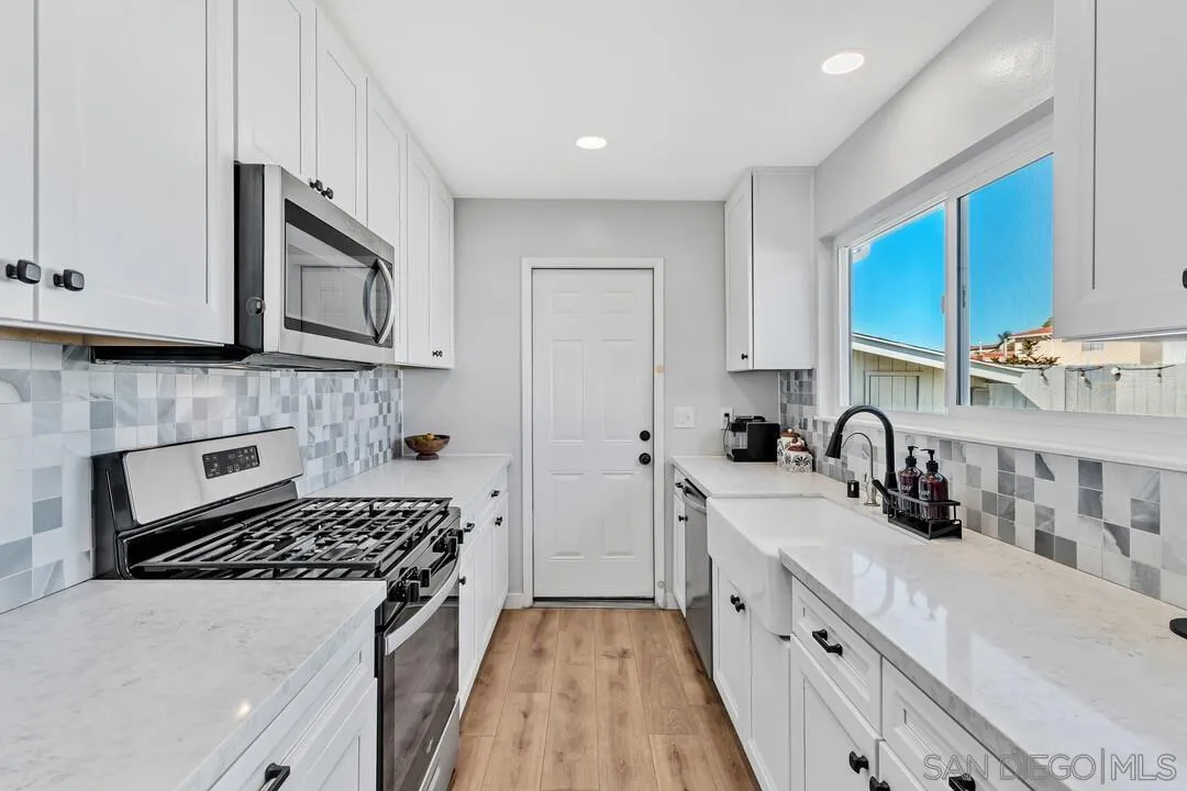 https://cdn.realtyfeed.com/cdn/127/250038647/35b952d14aef657de937a3f81693d9c4.webp