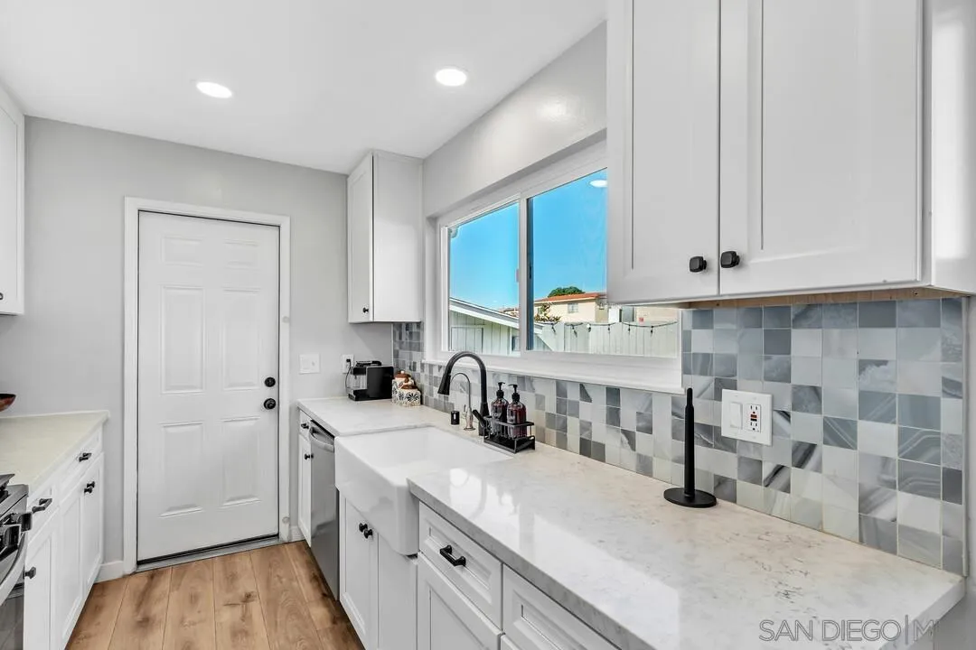https://cdn.realtyfeed.com/cdn/127/250038647/a1931ddaac69e4da4d470e7d5a9961d8.webp