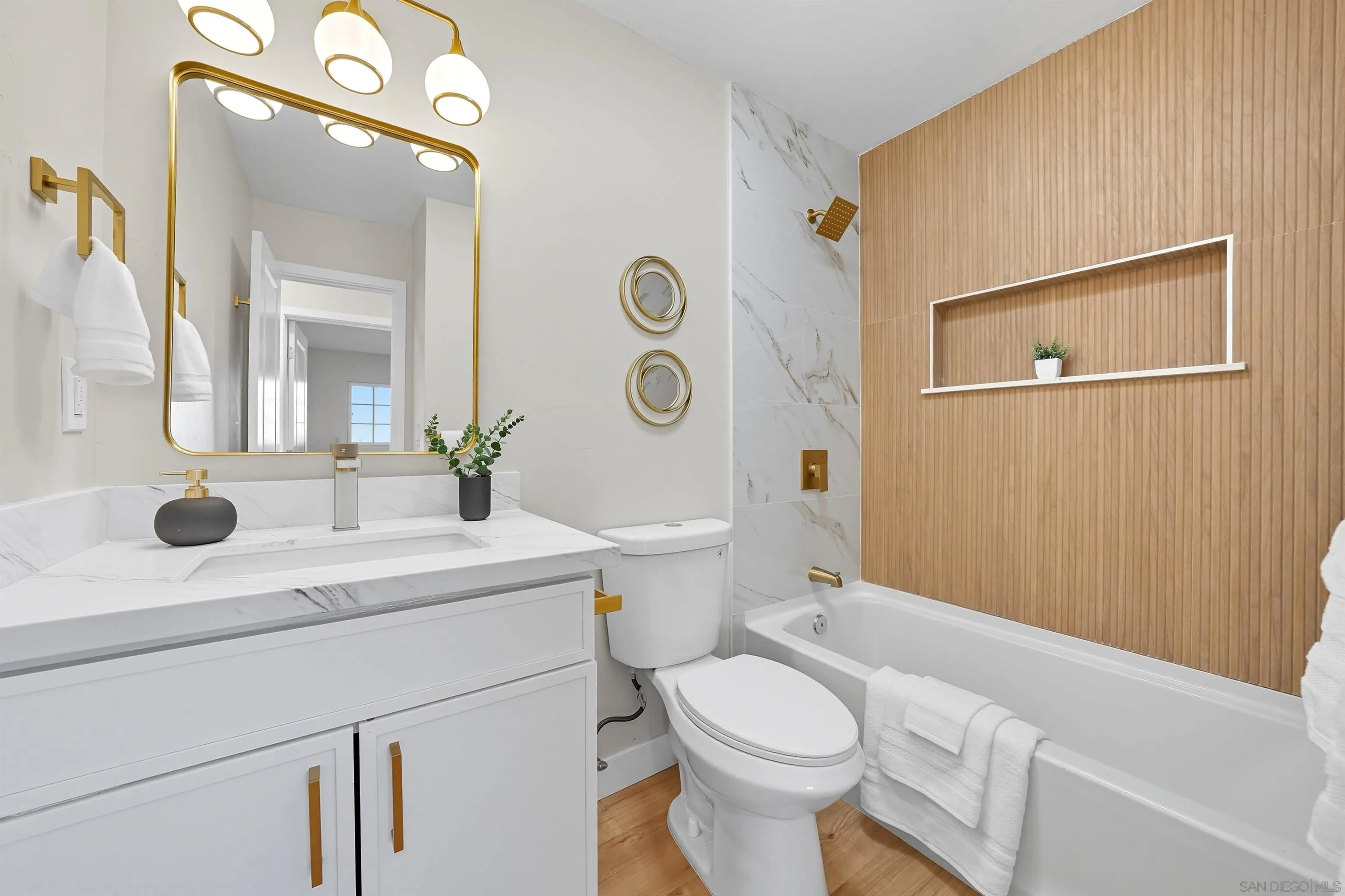 https://cdn.realtyfeed.com/cdn/127/250038652/207e63b80b98c13f2eb491e22bdd4a50.webp