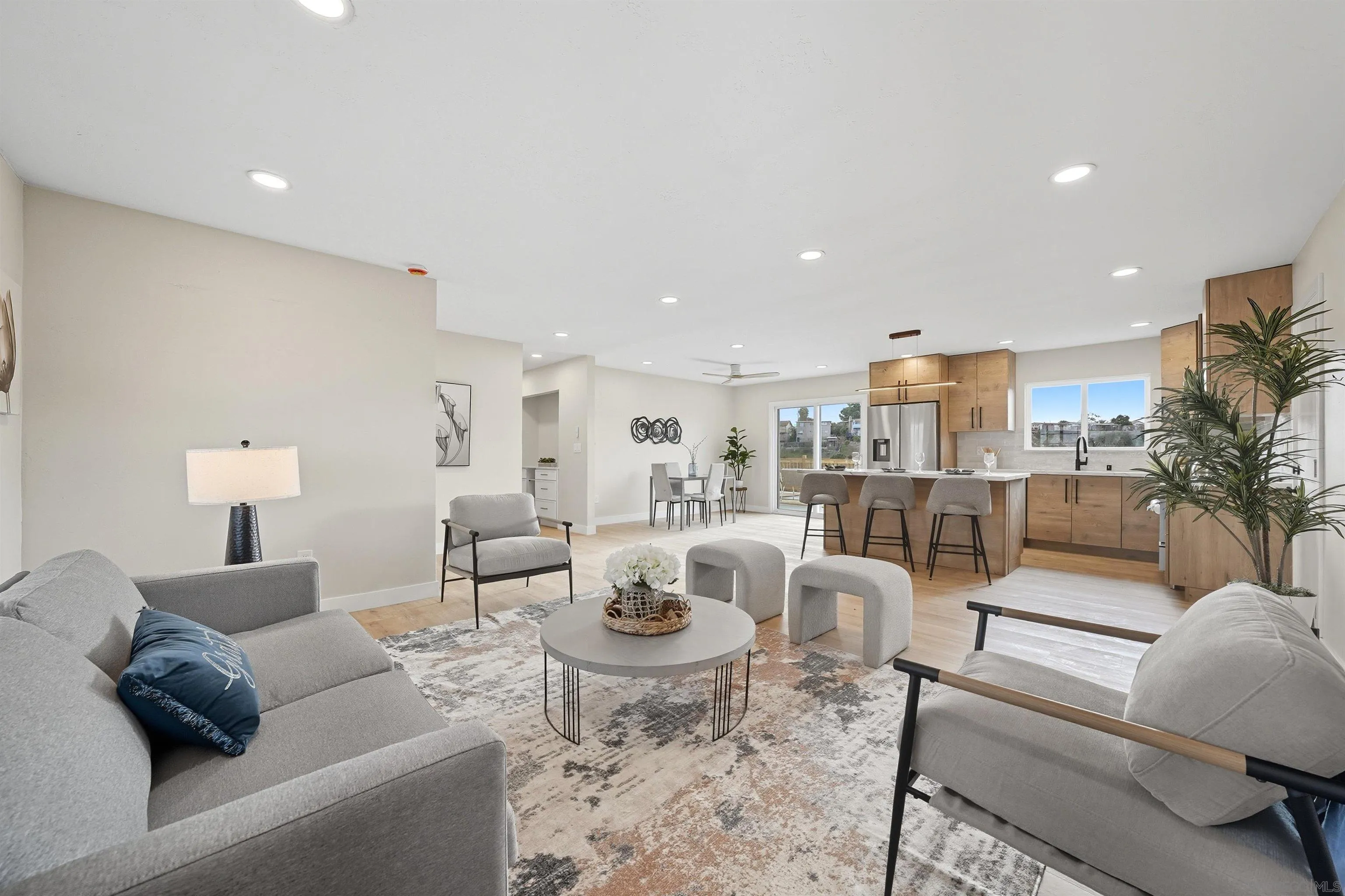 https://cdn.realtyfeed.com/cdn/127/250038652/390dd80c5b51fa1c7b5e6418f869ebb8.webp