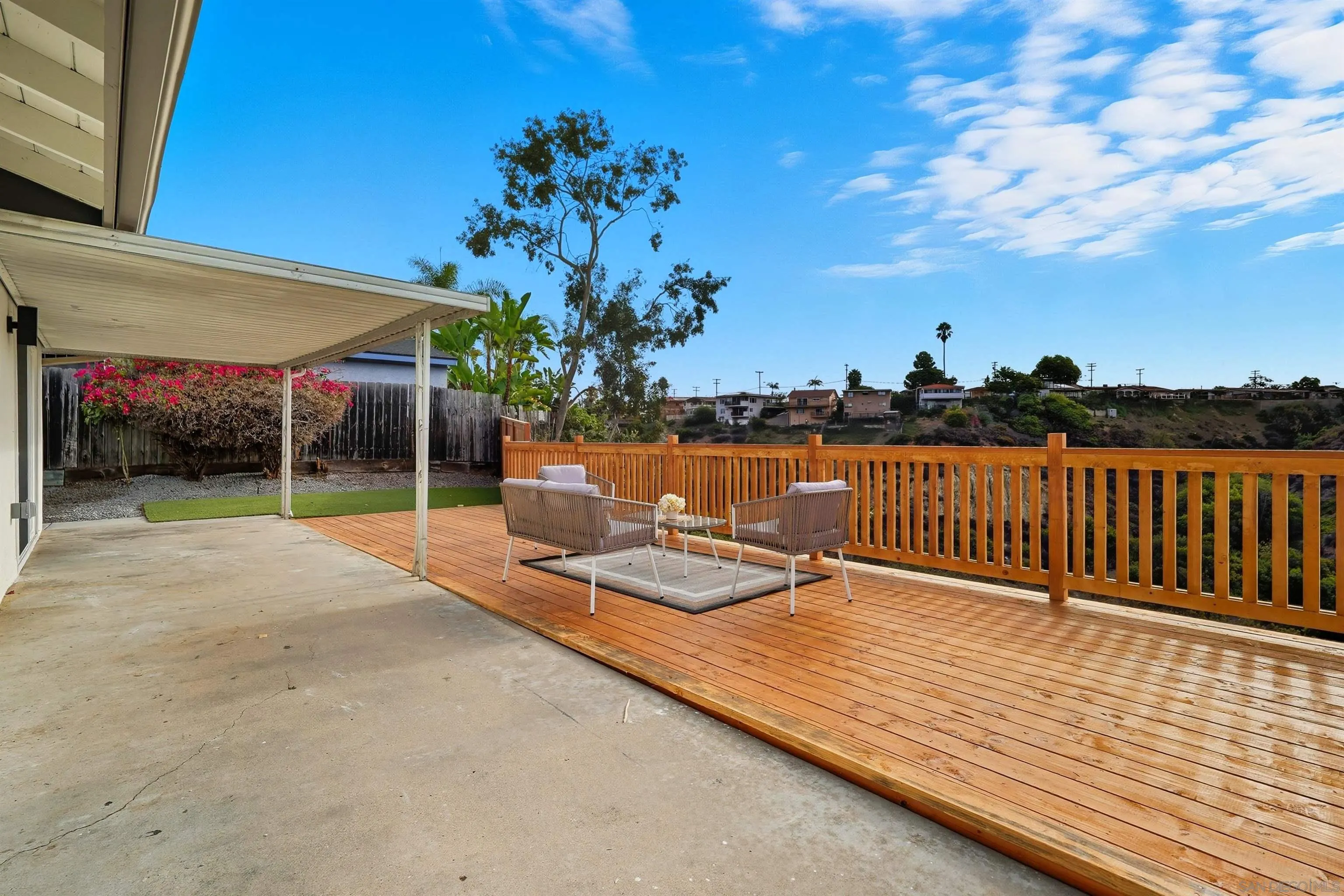 https://cdn.realtyfeed.com/cdn/127/250038652/46e2813fd9465944df2ff77a14b35e90.webp
