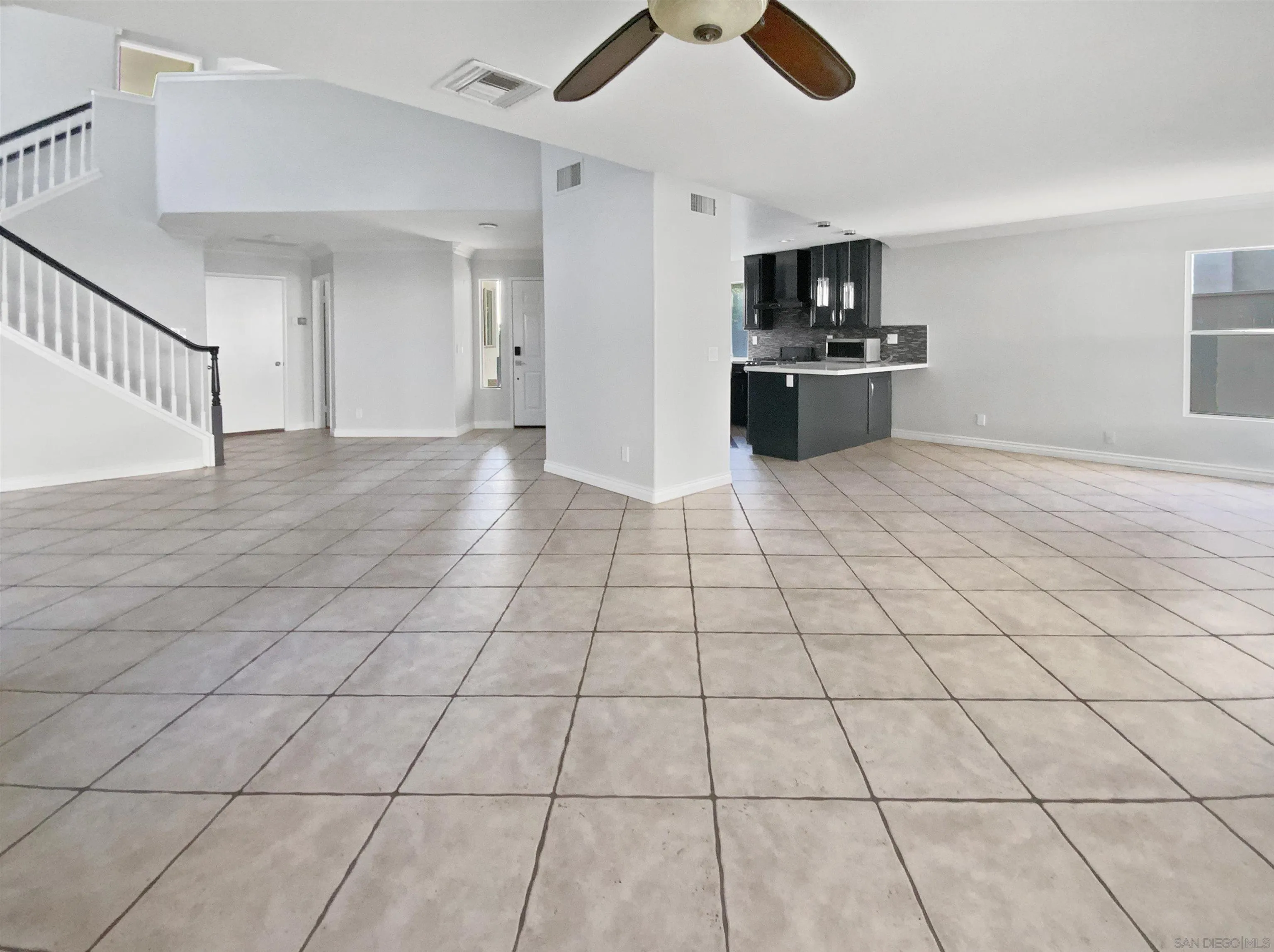 https://cdn.realtyfeed.com/cdn/127/250038654/c06e9cb75c652de45af9e36a9cc169f9.webp