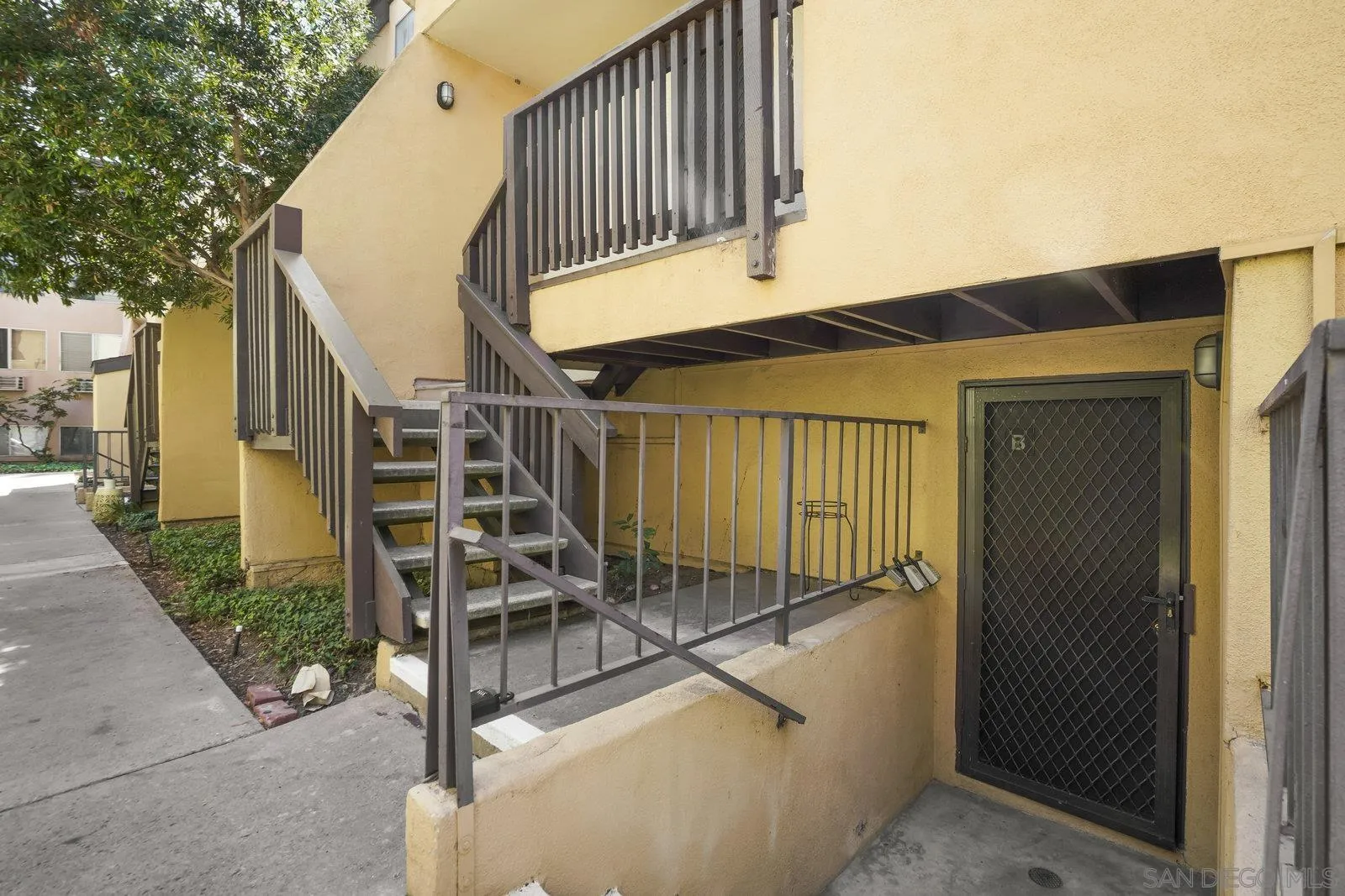 Photo #4: 250038656 Listing 