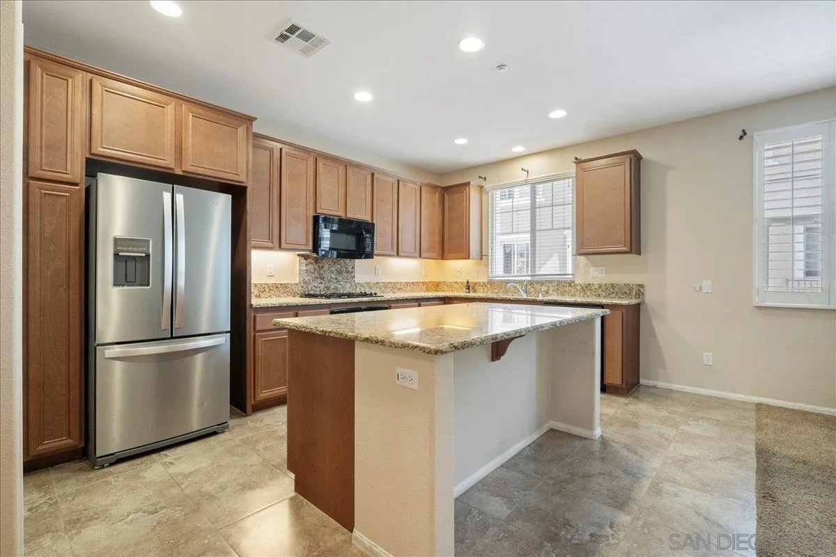 https://cdn.realtyfeed.com/cdn/127/250038659/a8885fe55c6c7e5a1a377313e20a98a6.webp