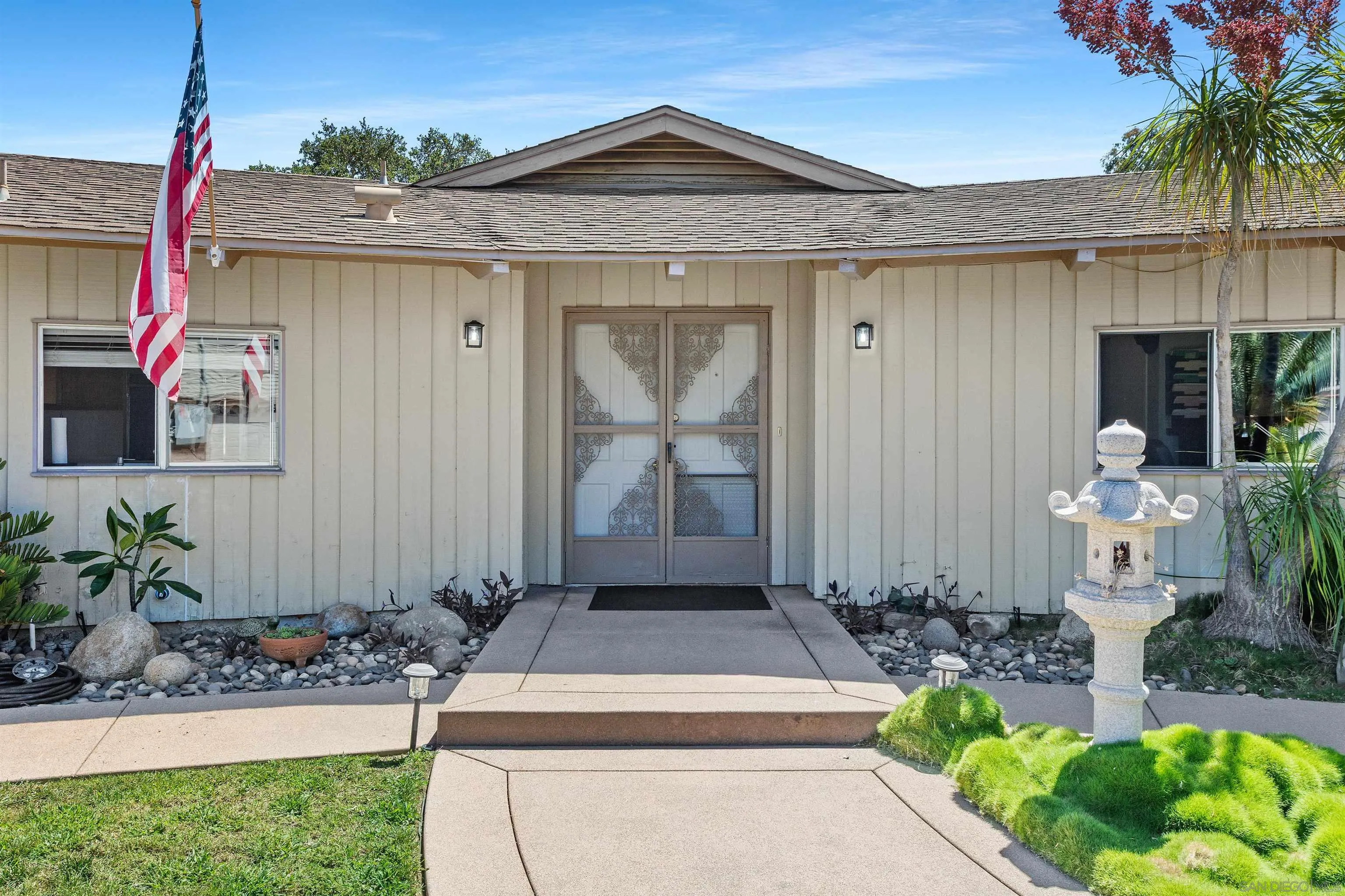 https://cdn.realtyfeed.com/cdn/127/250038662/f5f259220344c78eb6f39e16c3694a0e.webp
