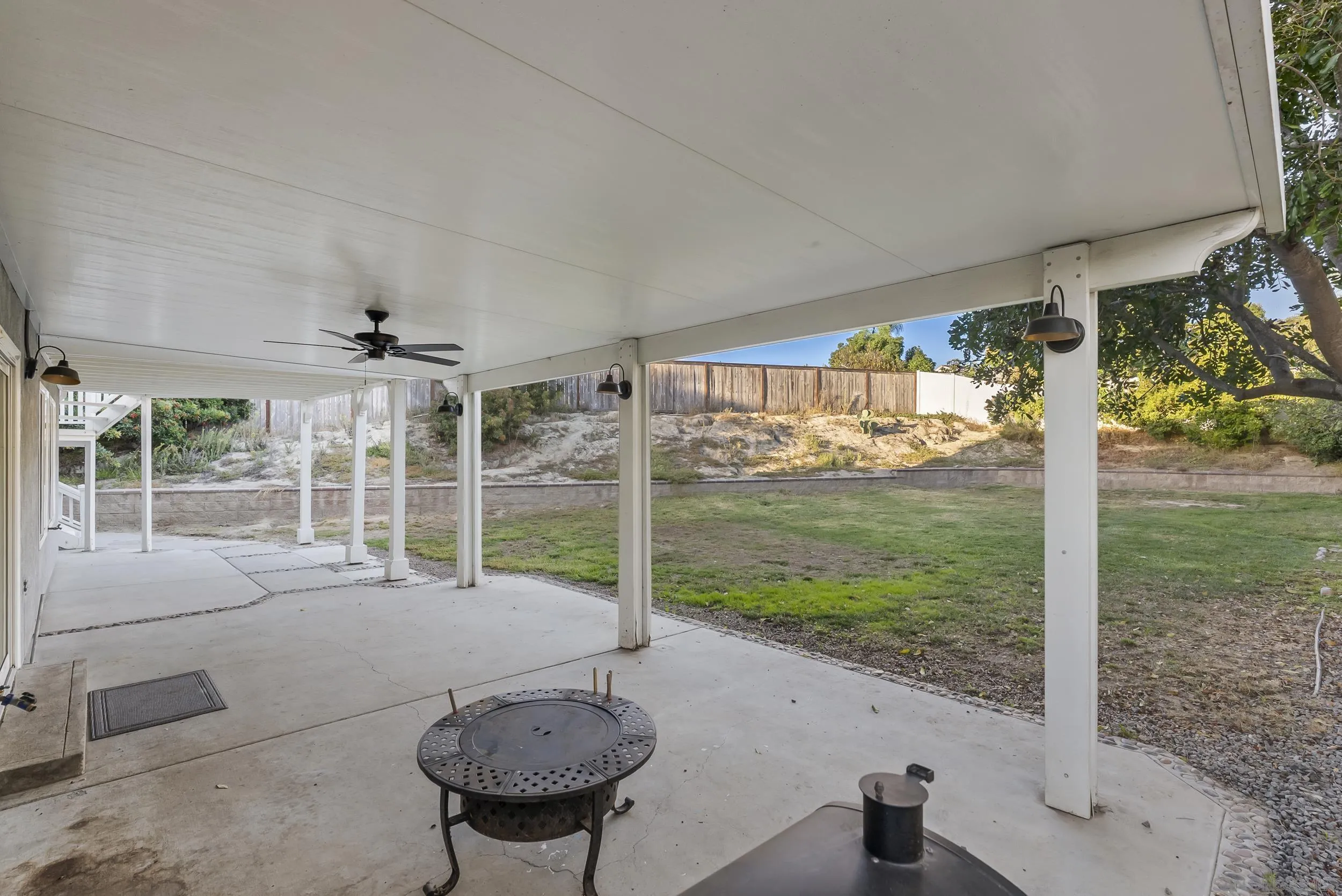 https://cdn.realtyfeed.com/cdn/127/250038665/8966ff8b512875c4782ba04c906bf5c9.webp